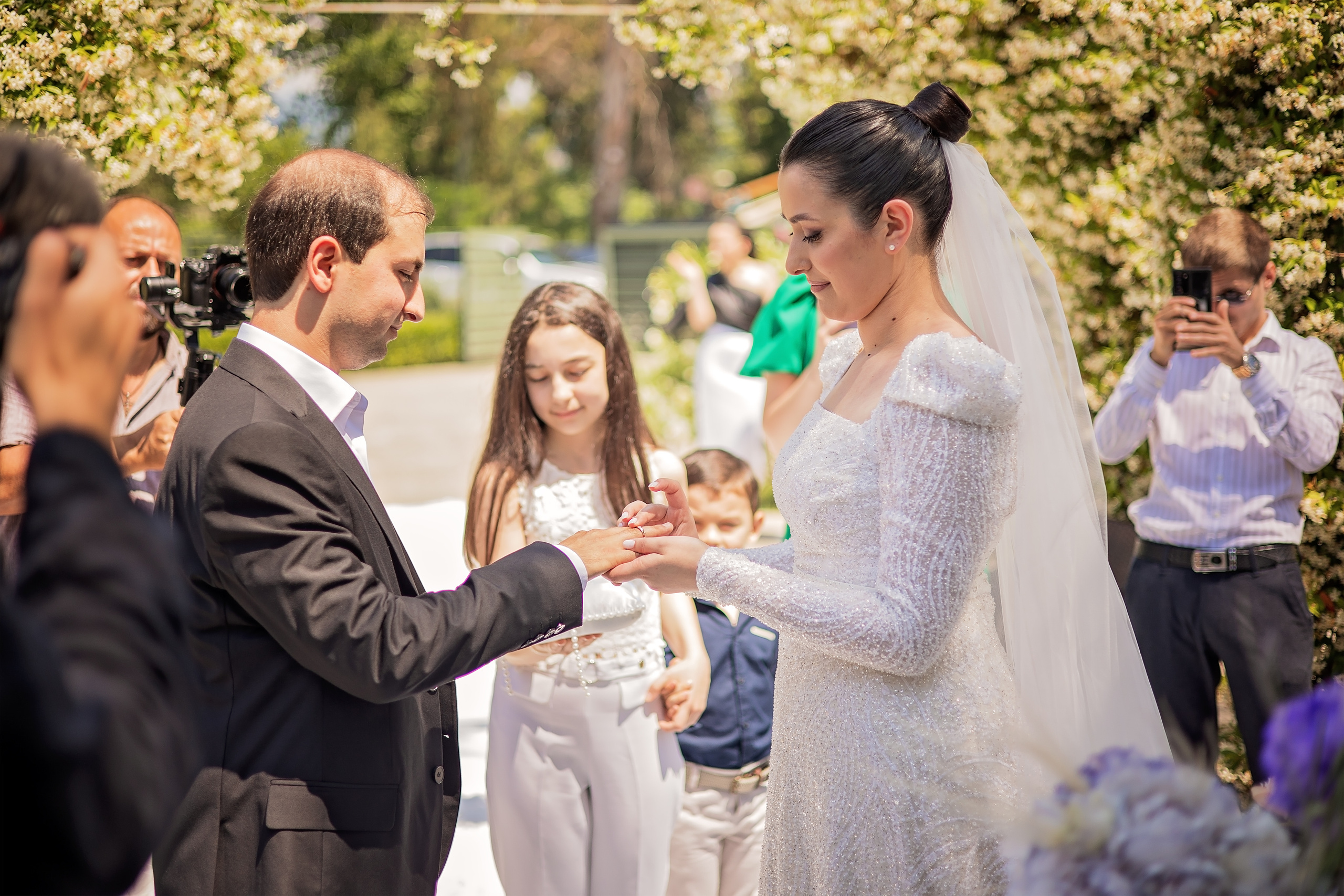 Две половинки. Свадебный и семейный фотограф в Абхазии Эля Цишба
