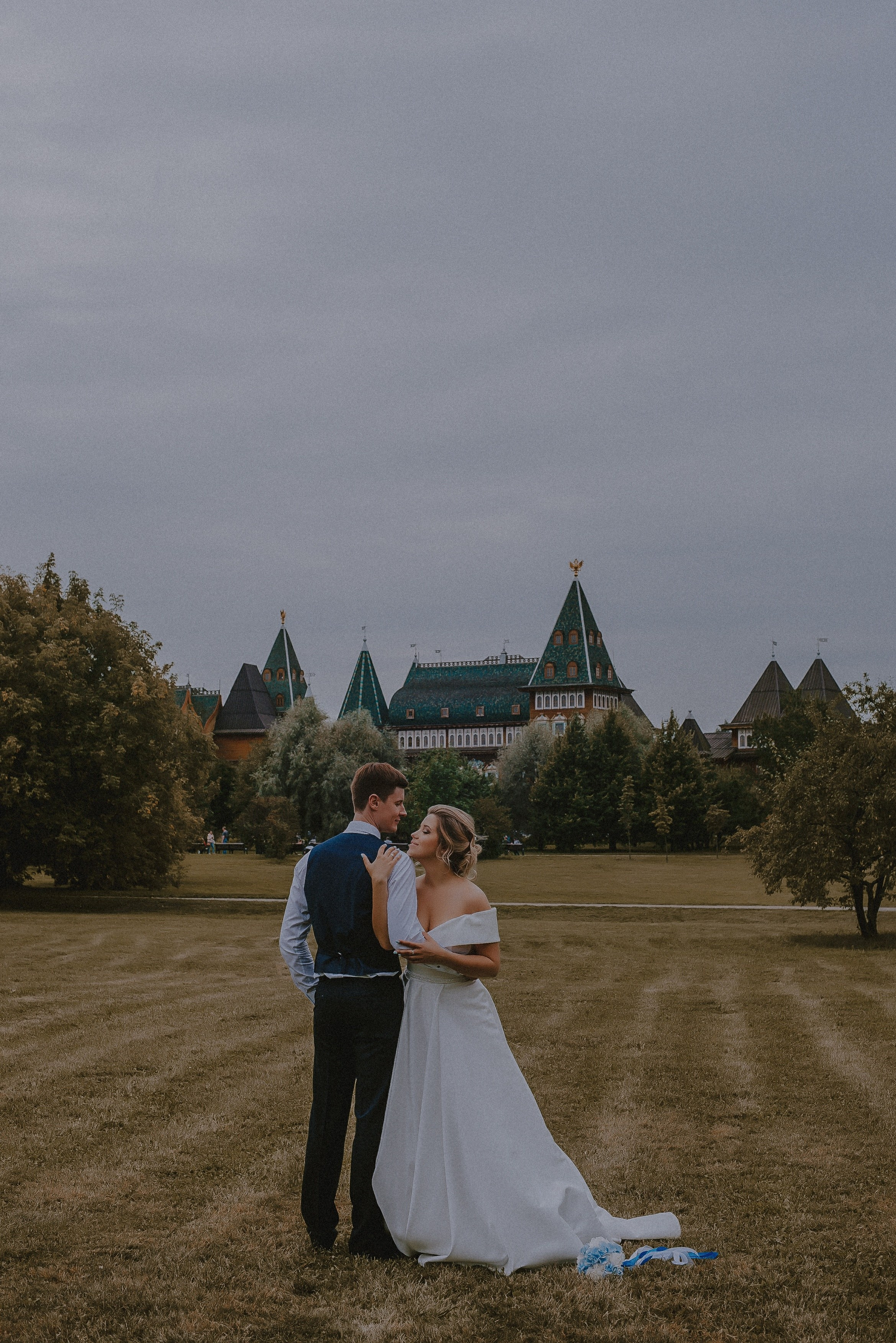 Love.txt: В плену прикосновений. Свадебный и семейный фотограф в Москве Сажина Кристина КиМ. Свадебный оператор в Москве Сажин Максим