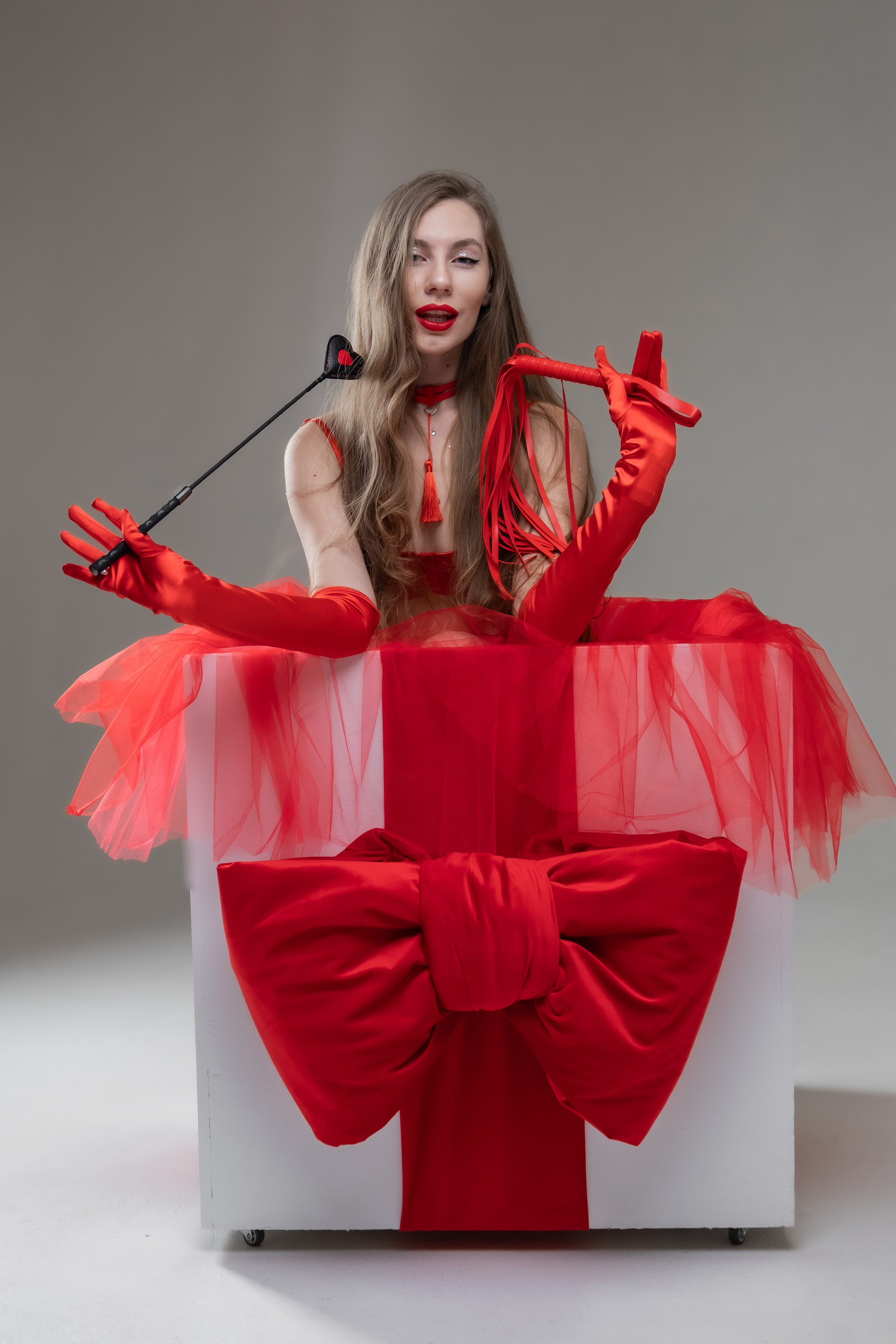 «SURPRISE» — новогодняя фотосессия в студии. Портретный фотограф Панферова Регина г. Санкт-Петербург, г. Казань