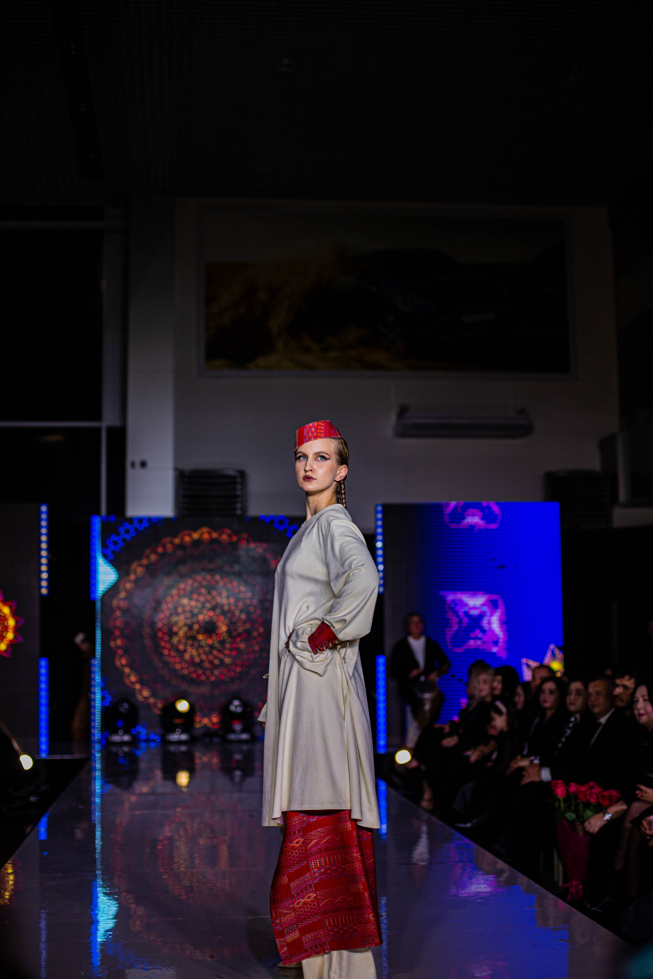 Crimean Tatar fashion show «Urba fashion day». Beye Shevkiyeva Photography
