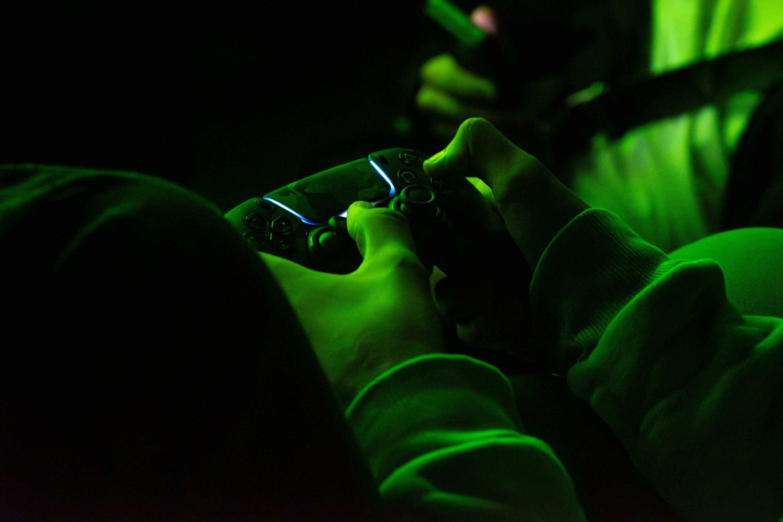 Репортаж в киберспортивном клубе Kolizeum. Фотограф мероприятий в Москве