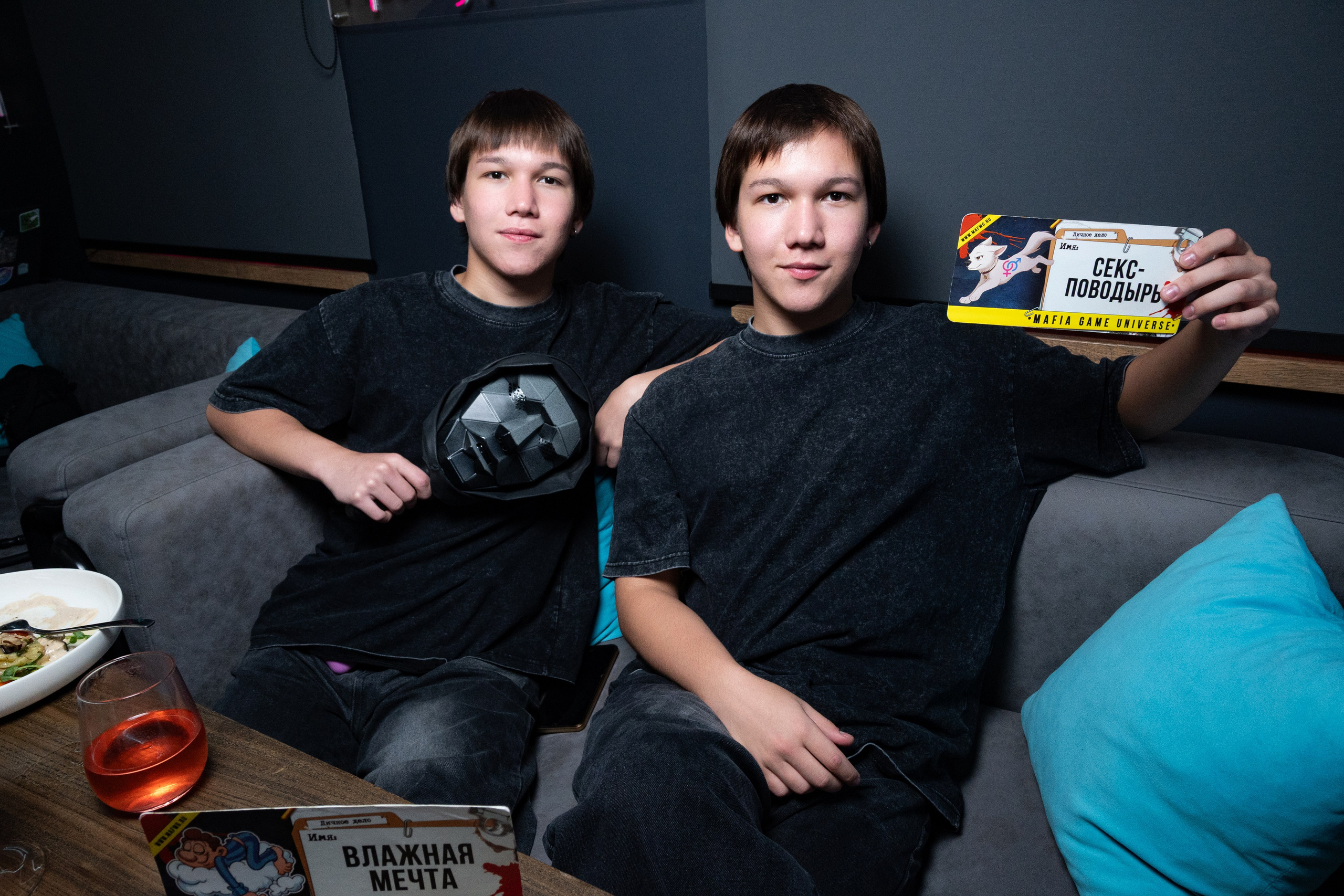 Репортаж на турнире по игре Мафия в «Мятном еноте». Фотограф мероприятий в Москве