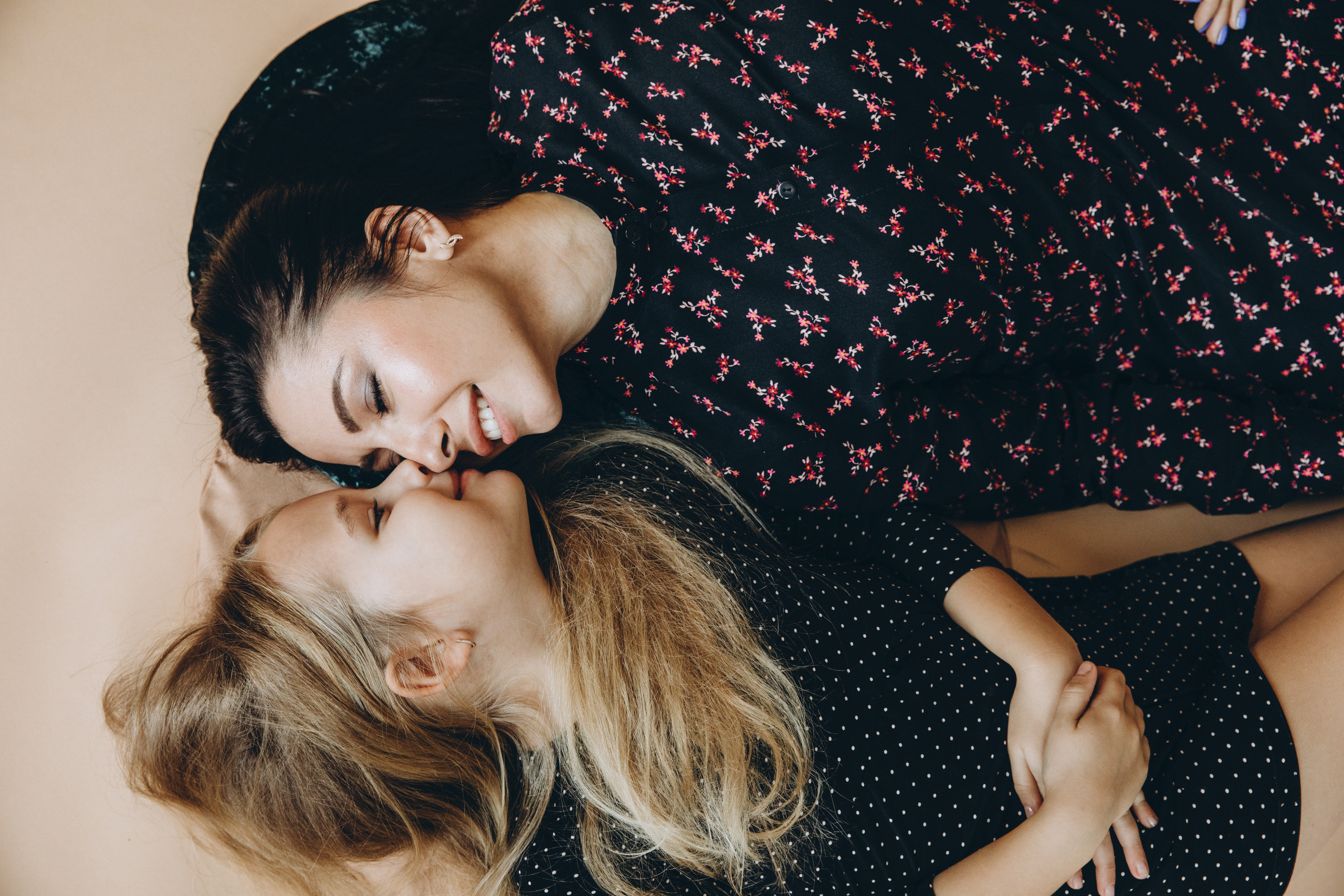 Мама Аня и София. Семейный фотограф Оля Гладченко