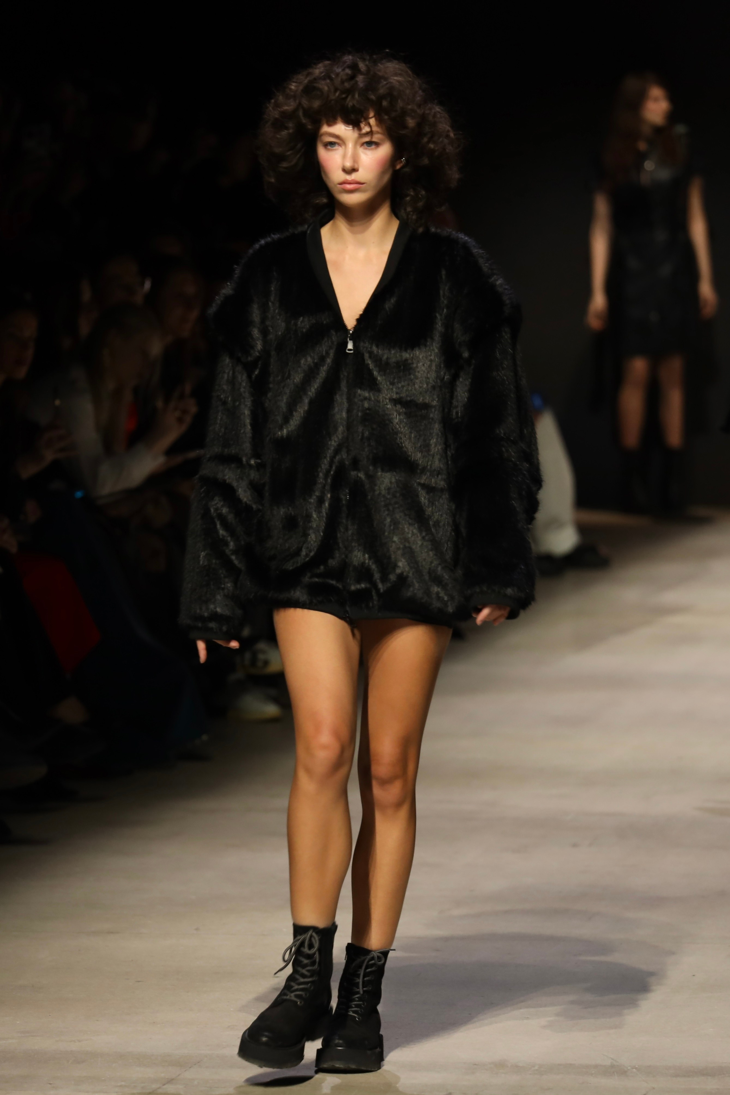 Показ Boyari (Москва): Московская неделя моды 15 марта 2025. Фотосессии и репортаж — Фотограф в Москве — Рина Серёгина