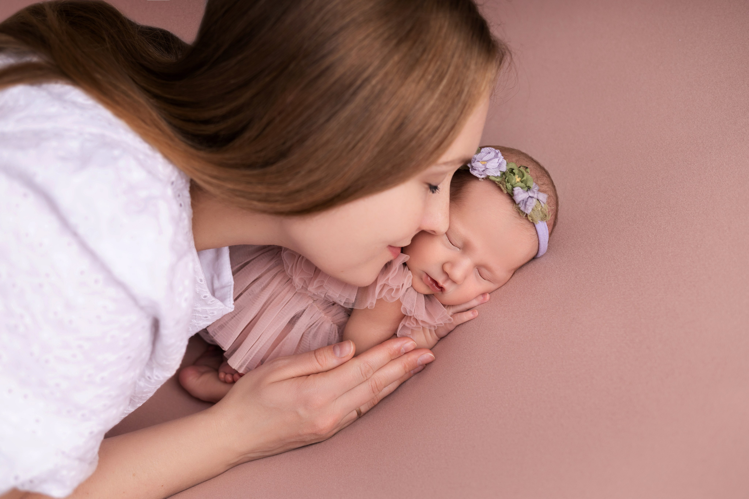 Классическая фотосессия малыша. Фотограф новорожденных малышей в Омске и Омской области Эльвира Камаева