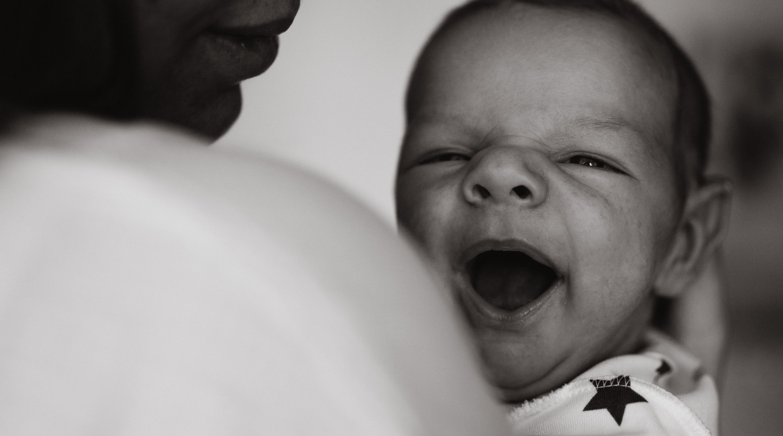 Марк в кругу семьи. Семейный, ньюборн фотограф, фотограф на роды в Москве, Виктория Тюльдюкова