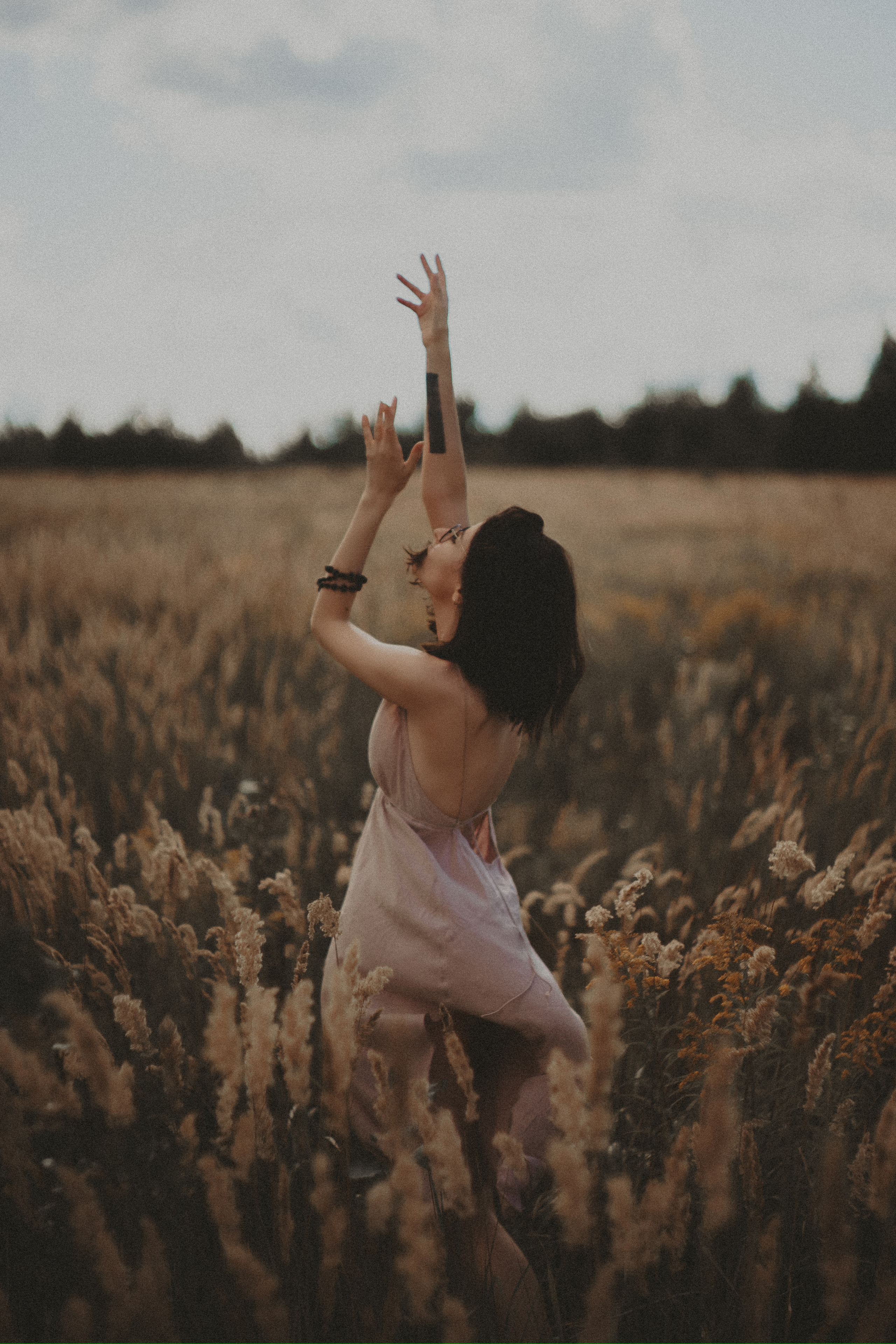 Фотсессия в Московской области в поле