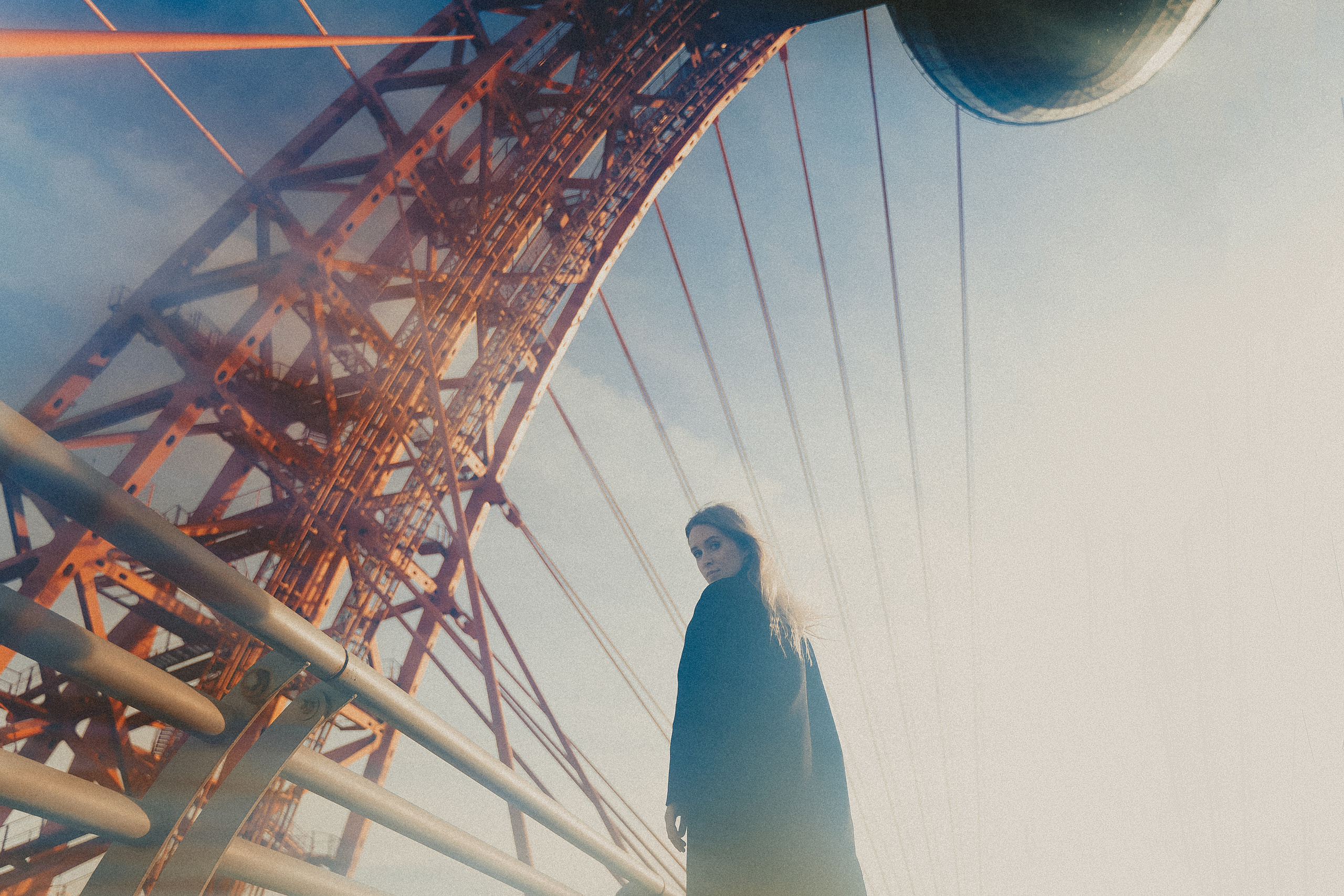 Марина. Живописный мост