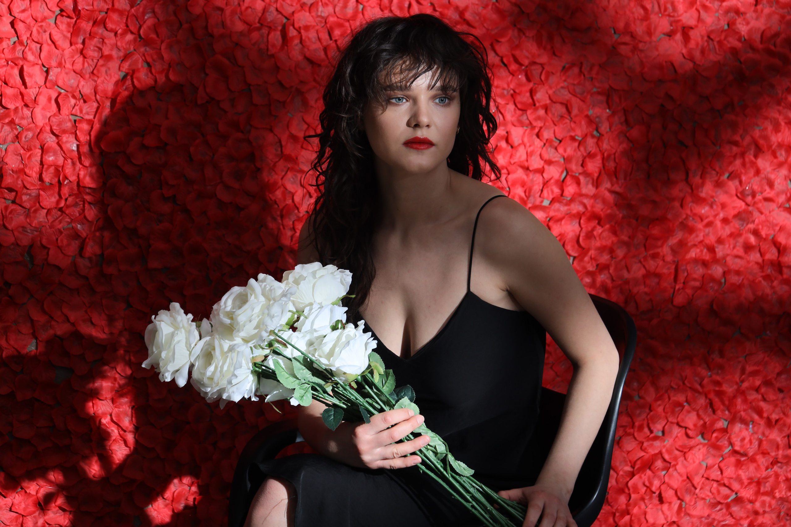 Белые Розы. Съемка в студии под ваш запрос, студийные съемки, фотографии архитектурных объектов — Александр Евстигнеев — фотограф Москва