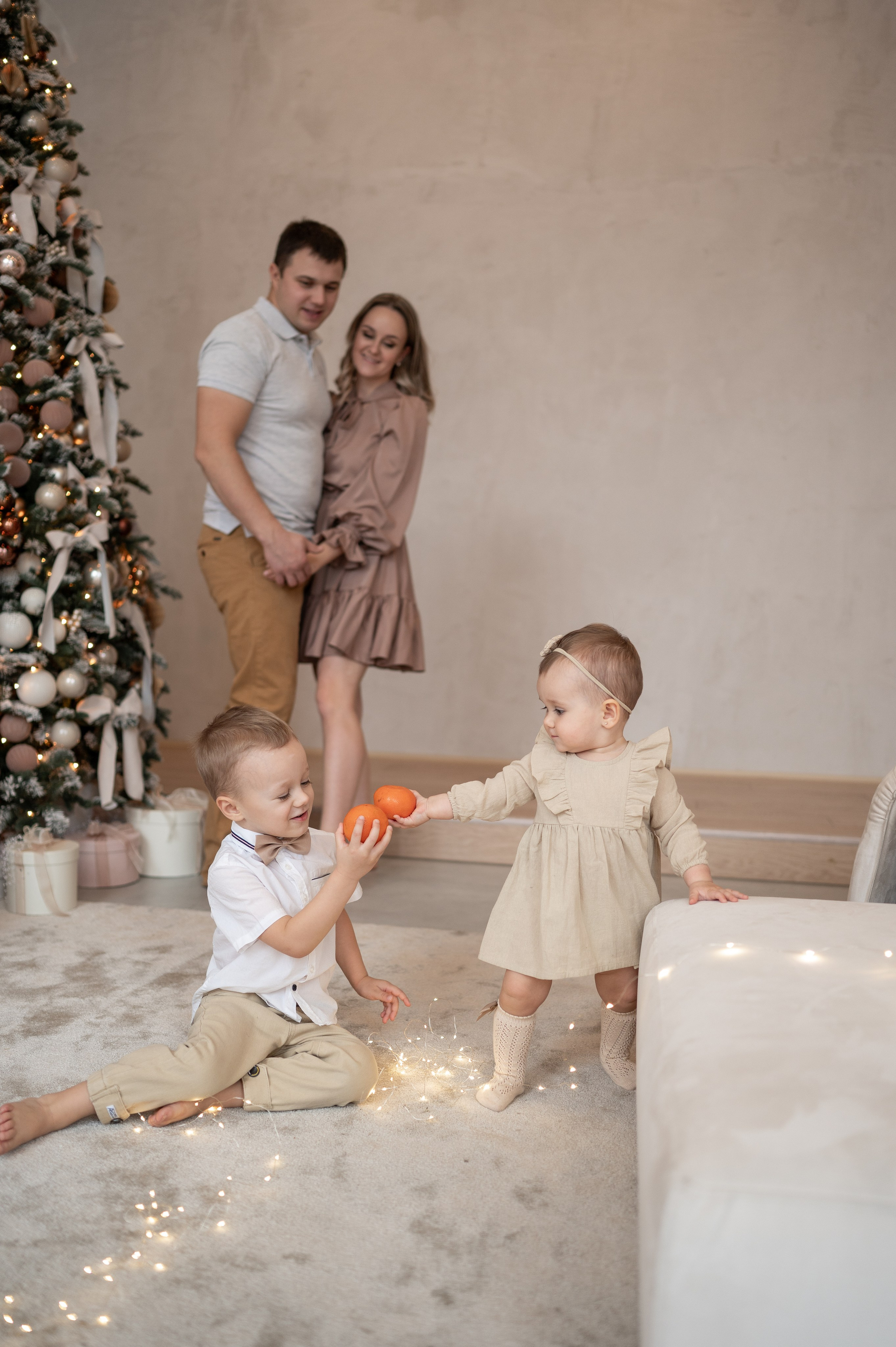 Семейная фотосессия в зале фуджи. Фотограф Москва Екатерина Постникова Индивидуальные и семейные съемки