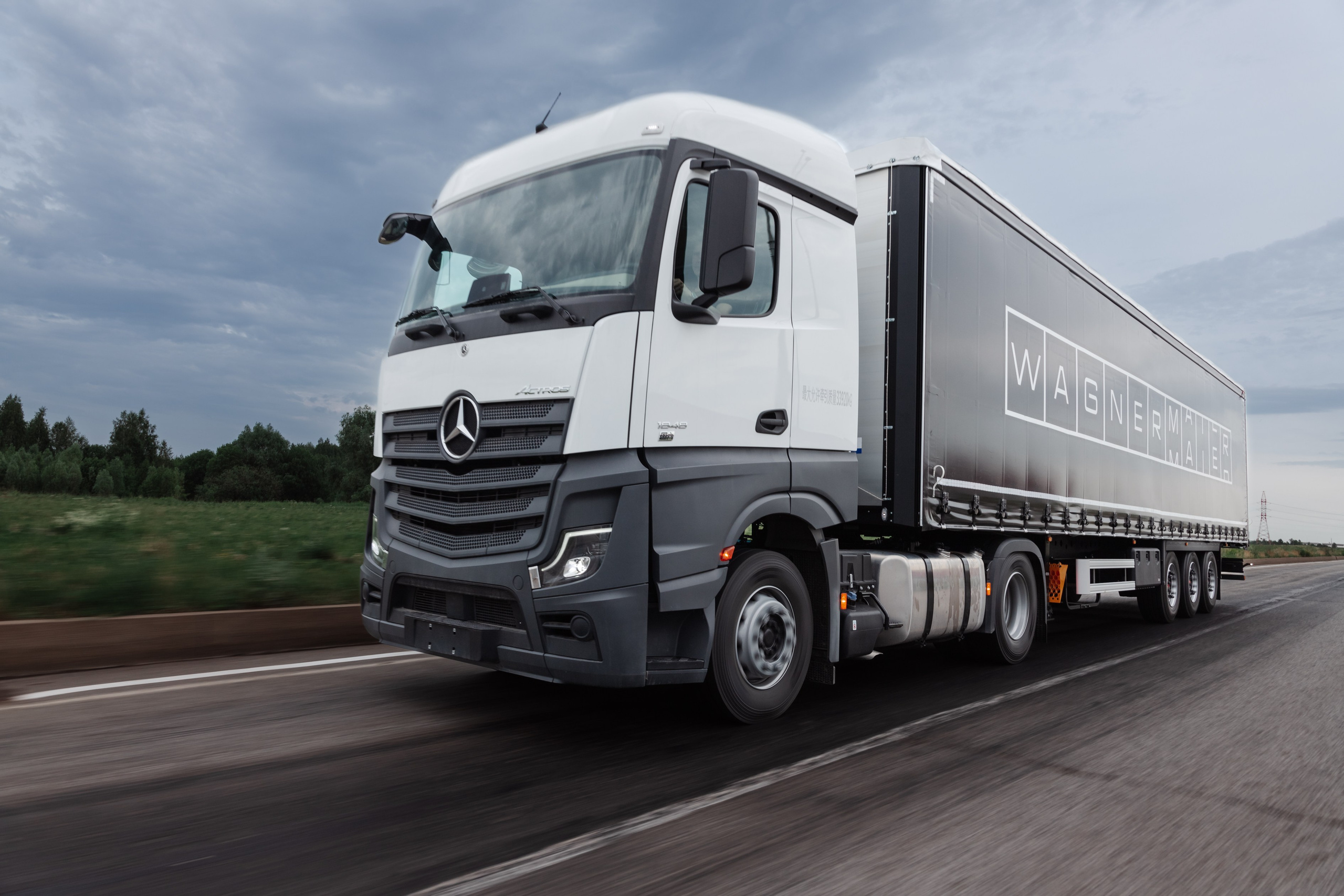 Рекламное фото. Люксмедиа — это команда фотографов и видеографов. Город Казань. Дамир Сафин