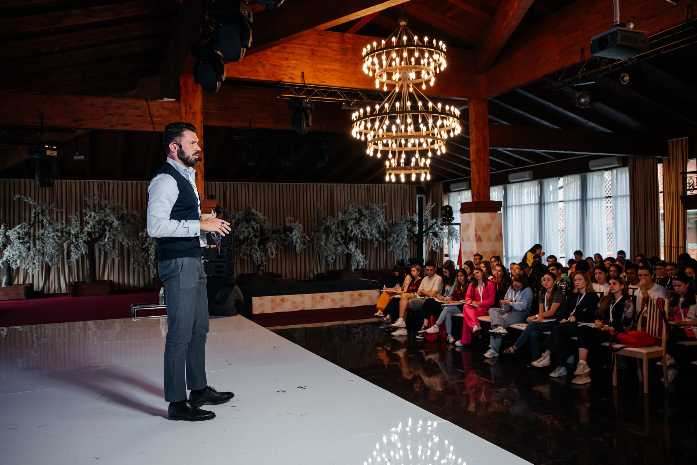 Конференции и мероприятия. Люксмедиа — это команда фотографов и видеографов. Город Казань. Дамир Сафин