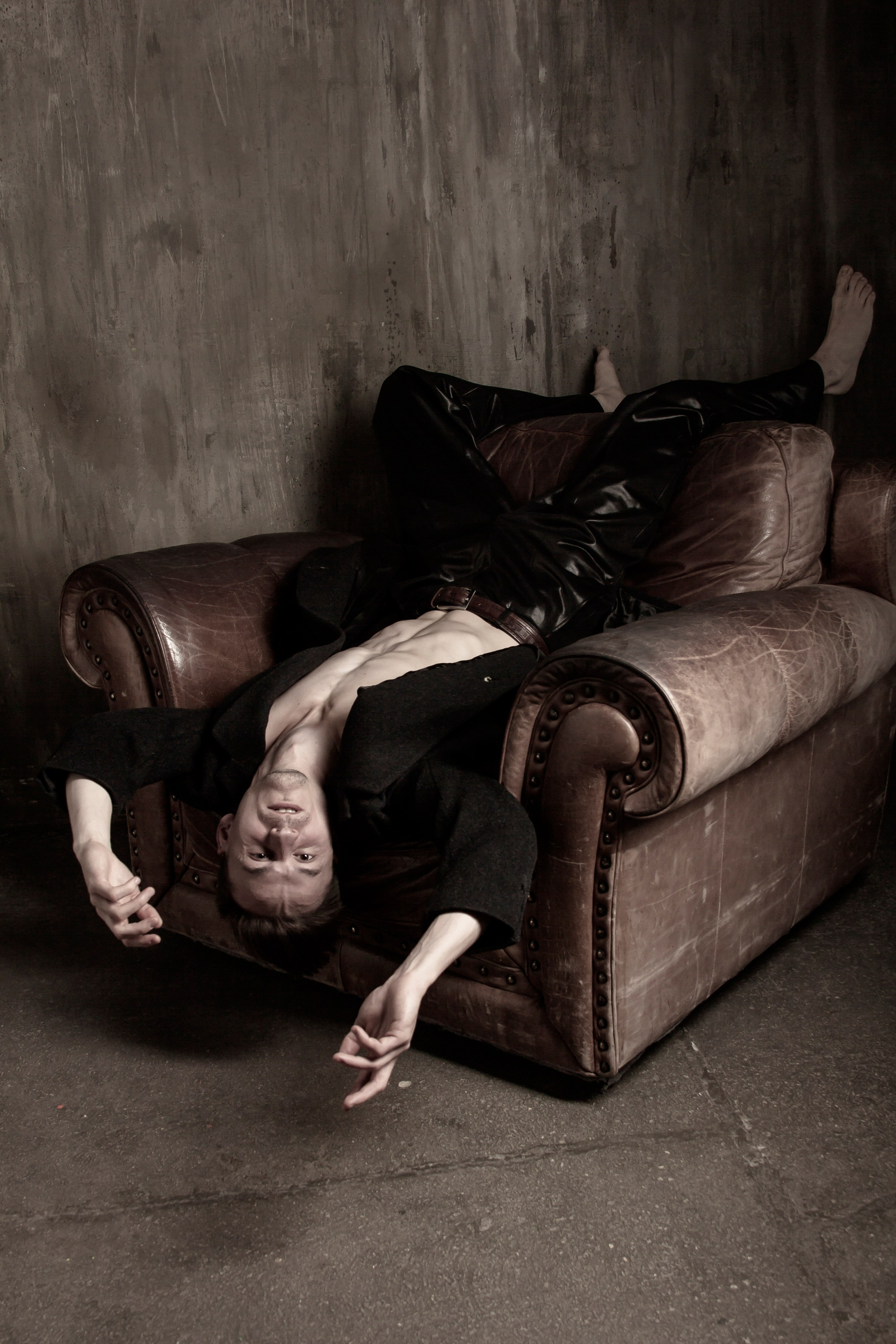 Фотосессия «Черное пальто». Портретный фотограф в Москве и Московской области Гнутиков Сергей