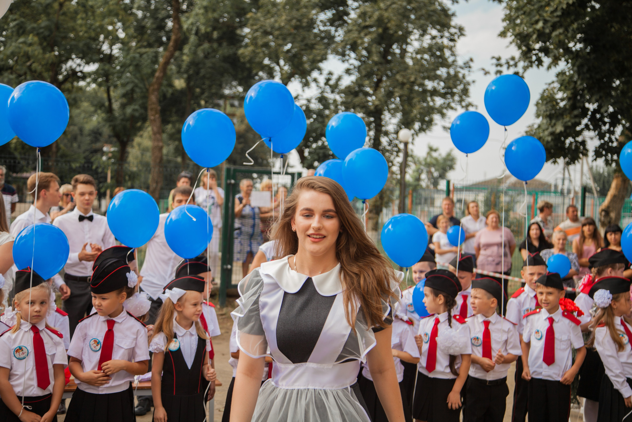 Линейка 1 сентября. Свадебный и семейный фотограф в Армавире