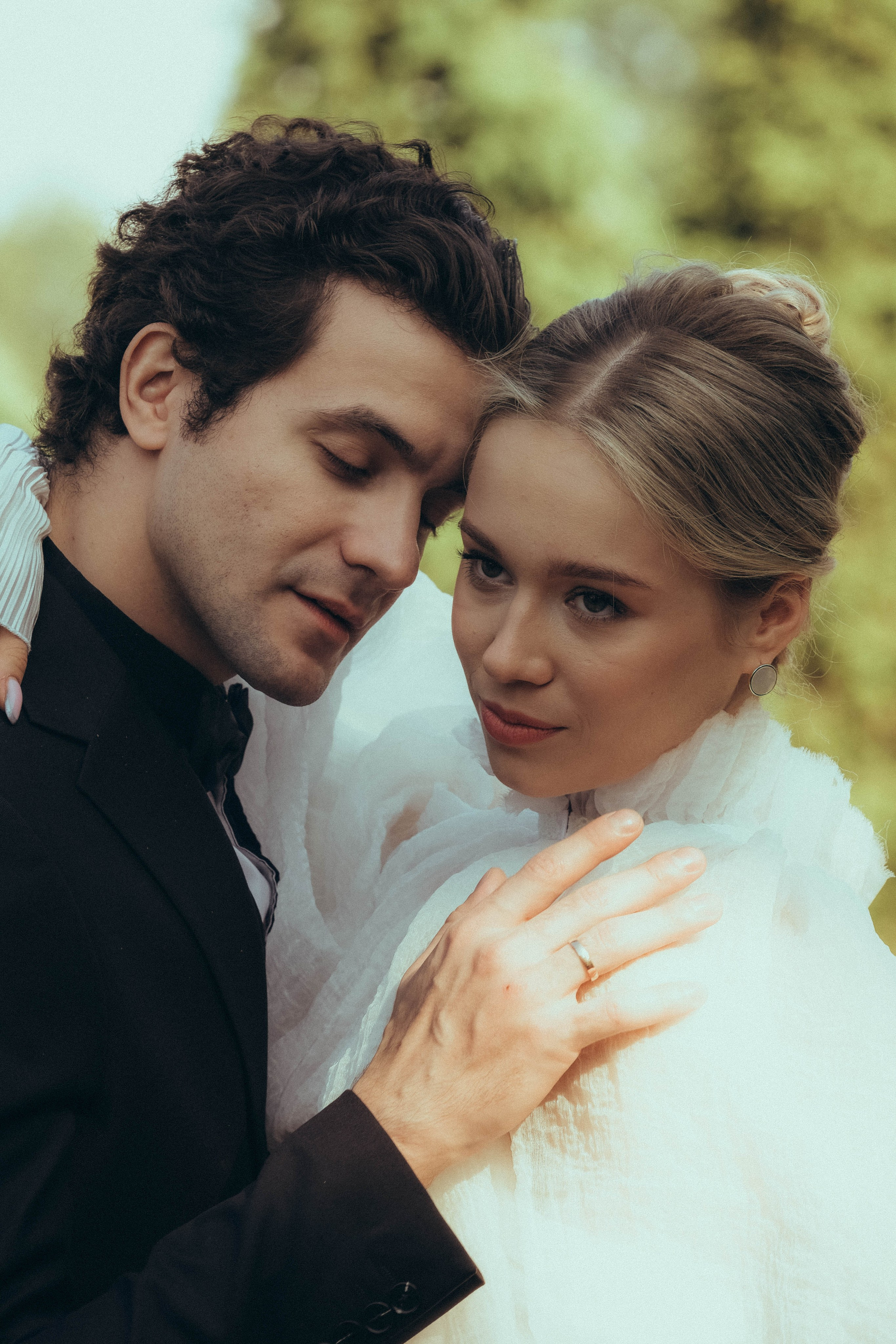 СВАДЕБНАЯ СЬЕМКА В ПАРКЕ ОРАНИЕНБАУМ. Профессиональный фотограф, Санкт-Петербург — Виктория Богомолова