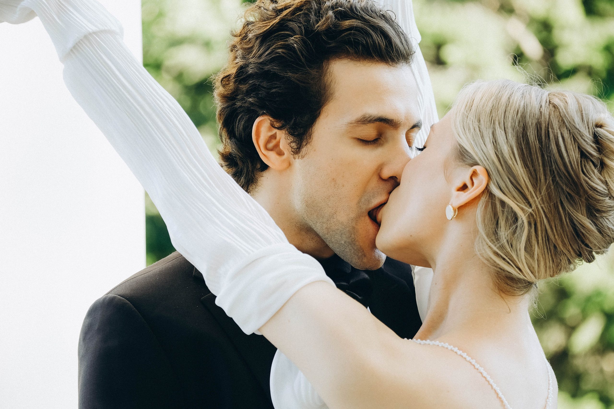 СВАДЕБНАЯ СЬЕМКА В ПАРКЕ ОРАНИЕНБАУМ. Профессиональный фотограф, Санкт-Петербург — Виктория Богомолова