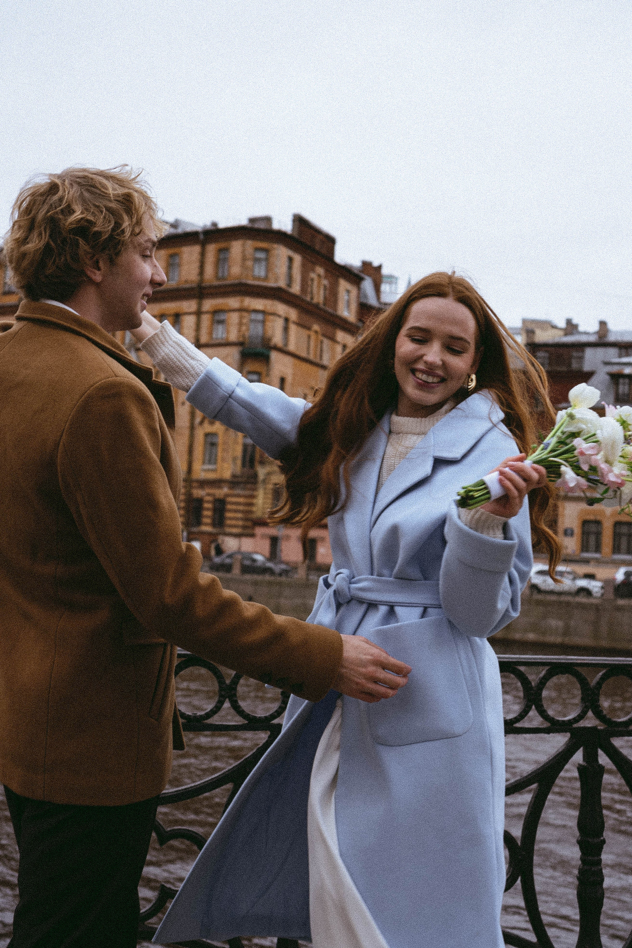 СВАДЕБНАЯ СЬЕМКА В ОТЕЛЕ. СБОРЫ ЖЕНИХА И НЕВЕСТЫ И ТАКЖЕ ТОР И ПОДГОТОВКА К ПРОГУЛКЕ И ПРОГУЛКА ПО ПЕТРОГРАДКЕ. Профессиональный фотограф, Санкт-Петербург — Виктория Богомолова