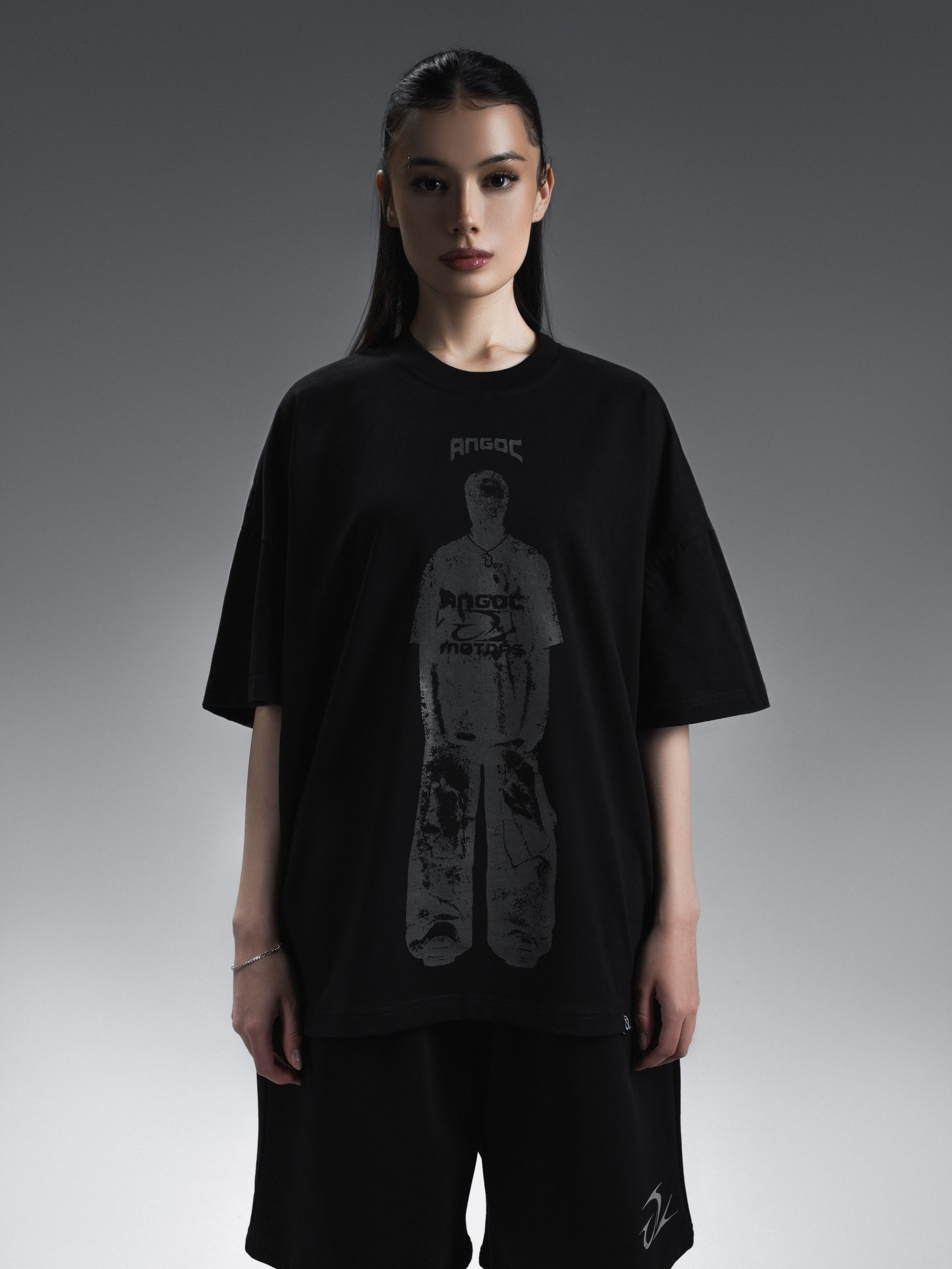 КАТАЛОГ | серый фон. RUNA production — стильные съемки для брендов