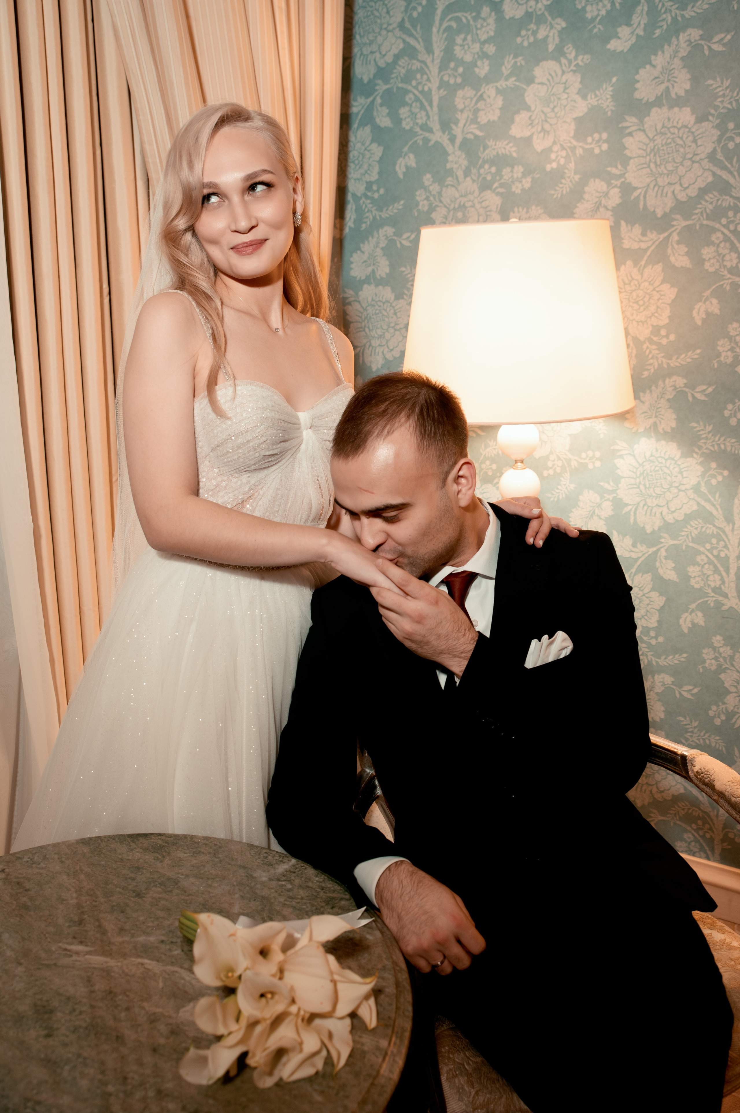 Свадебная фотосессия в Radisson Collection Hotel мск. Свадебный и портретный фотограф в Москве Жердев Даниил