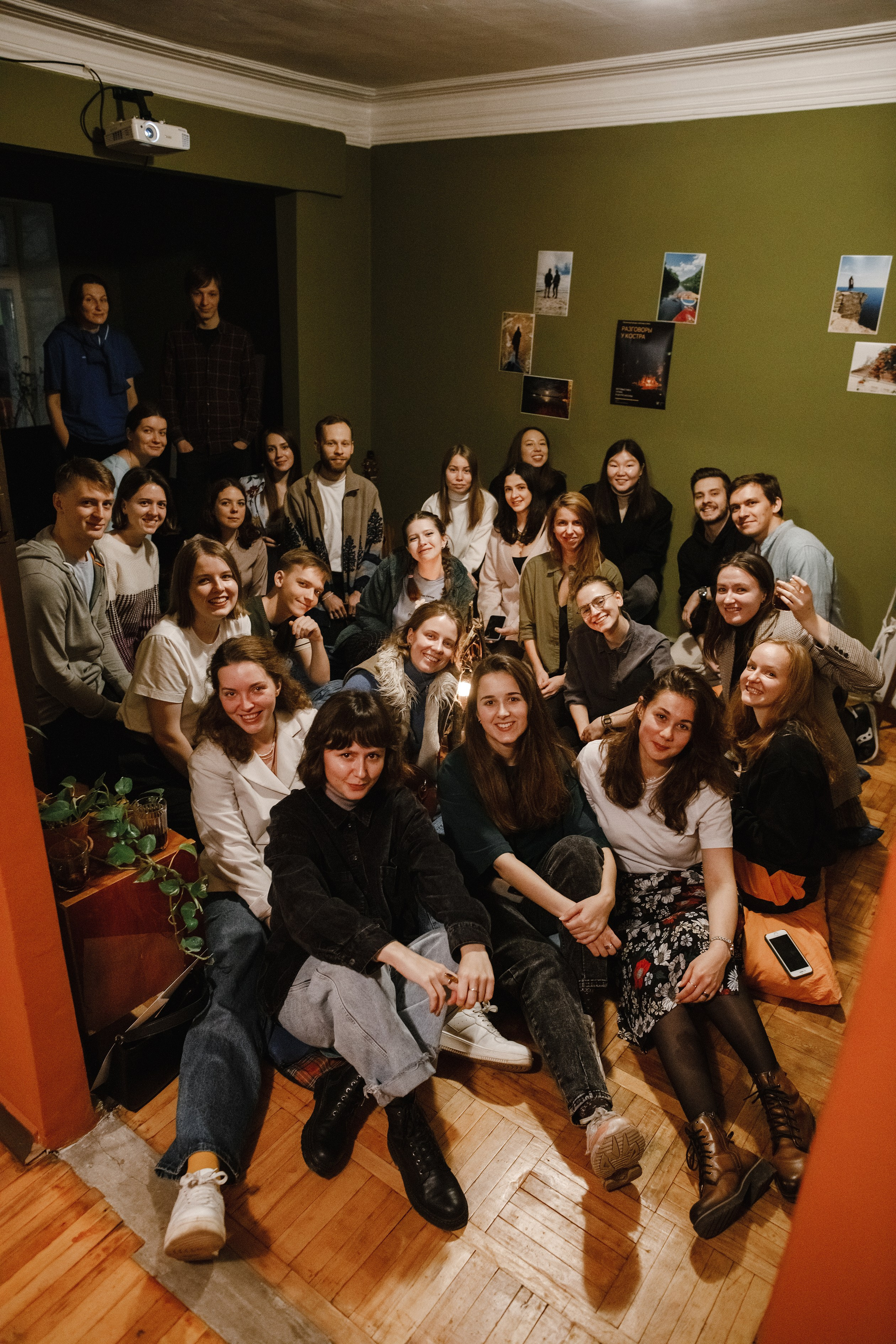 11.11.2022 // Совместно с ЕДЕМ.ДАЛЬШЕ. Фотовыставки serebro.gallery, в которых автором можешь стать ты! | Москва