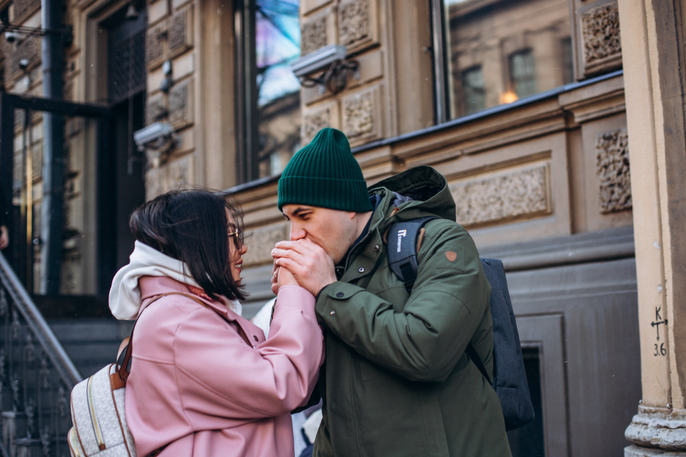 Максим и Катерина в мае. Фотопрогулка в Петербурге. Индивидуальный и семейный фотограф в Санкт-Петербурге