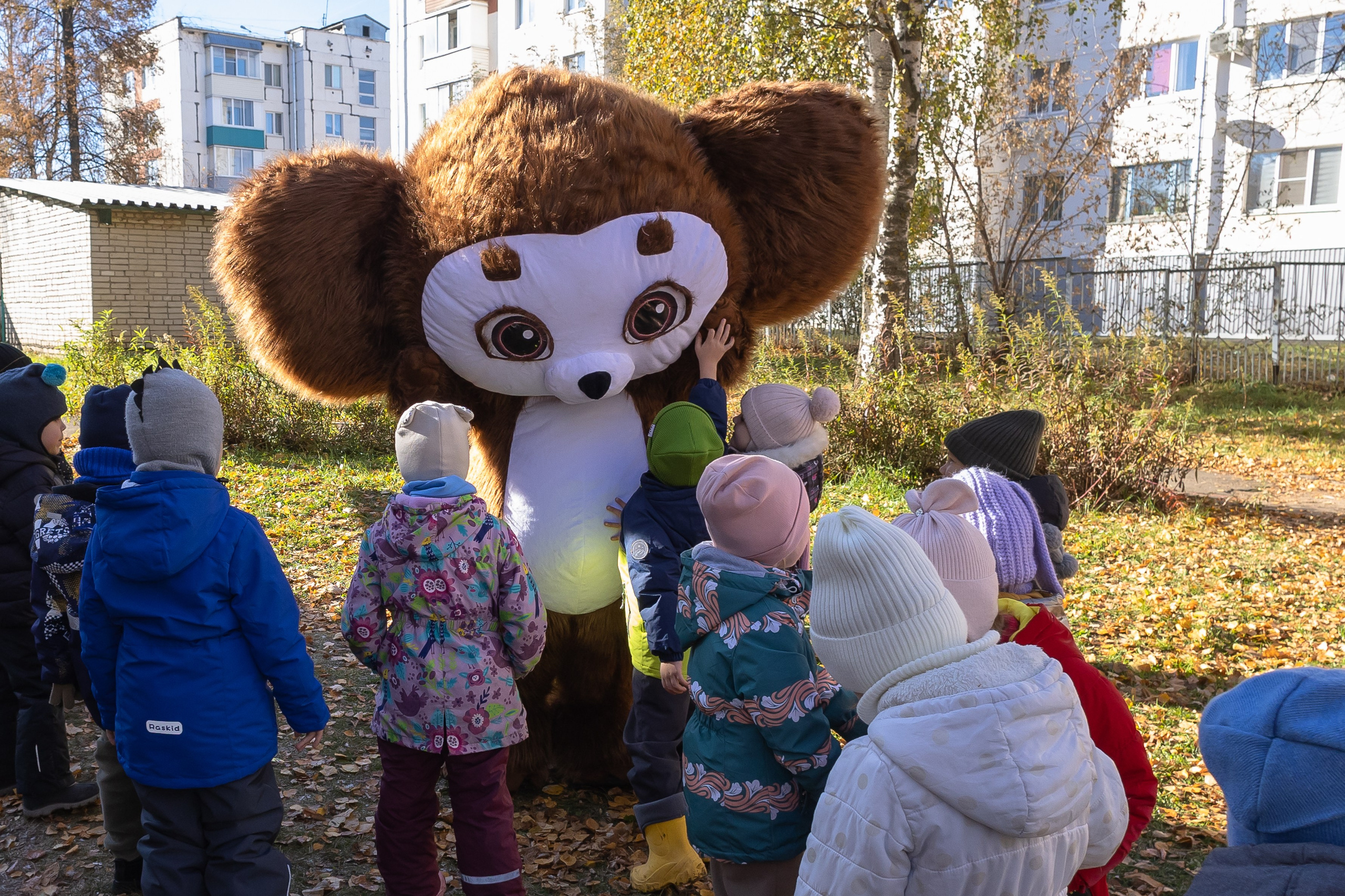 Детский день рождения с Чебурашкой