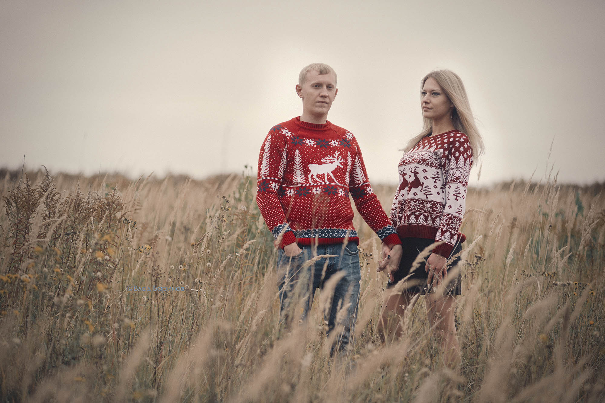 Фотосессия для пары в поле