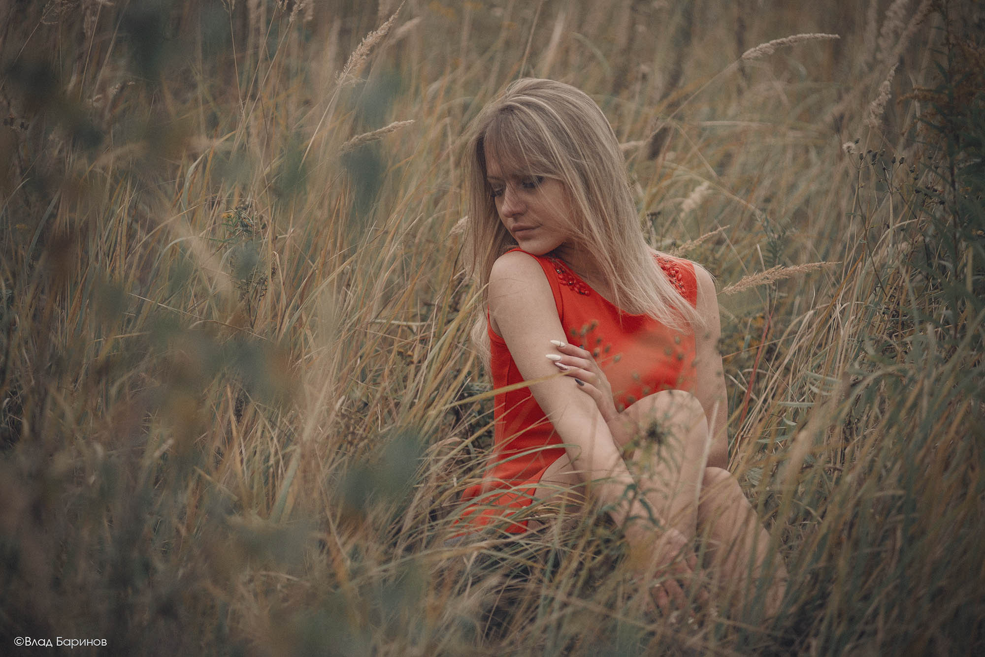 Фотосессия для пары в поле