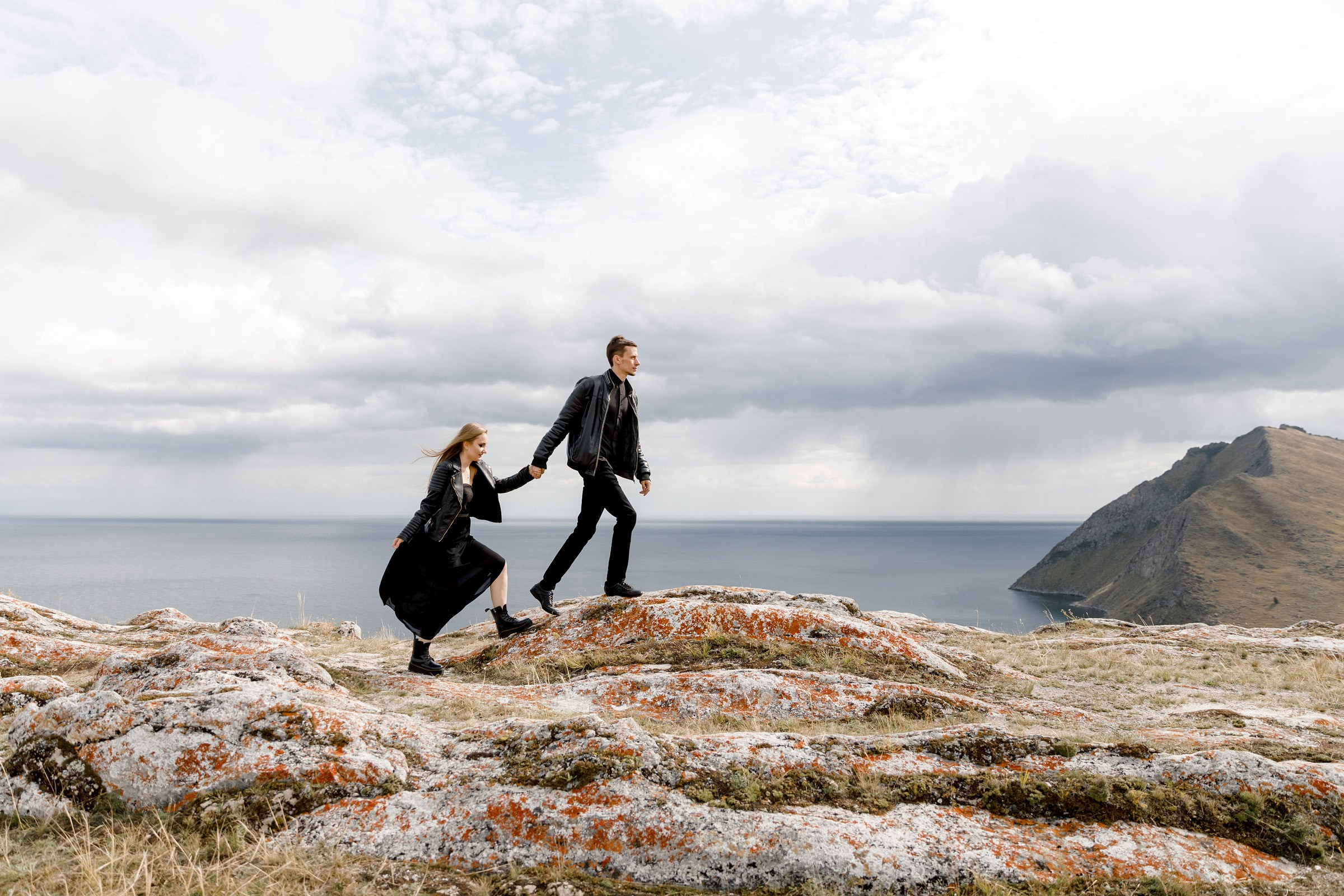 Полина и Женя. Лес, кожанки и 2 дня кайфа. Свадебный фотограф в Иркутске Сапаров Александр