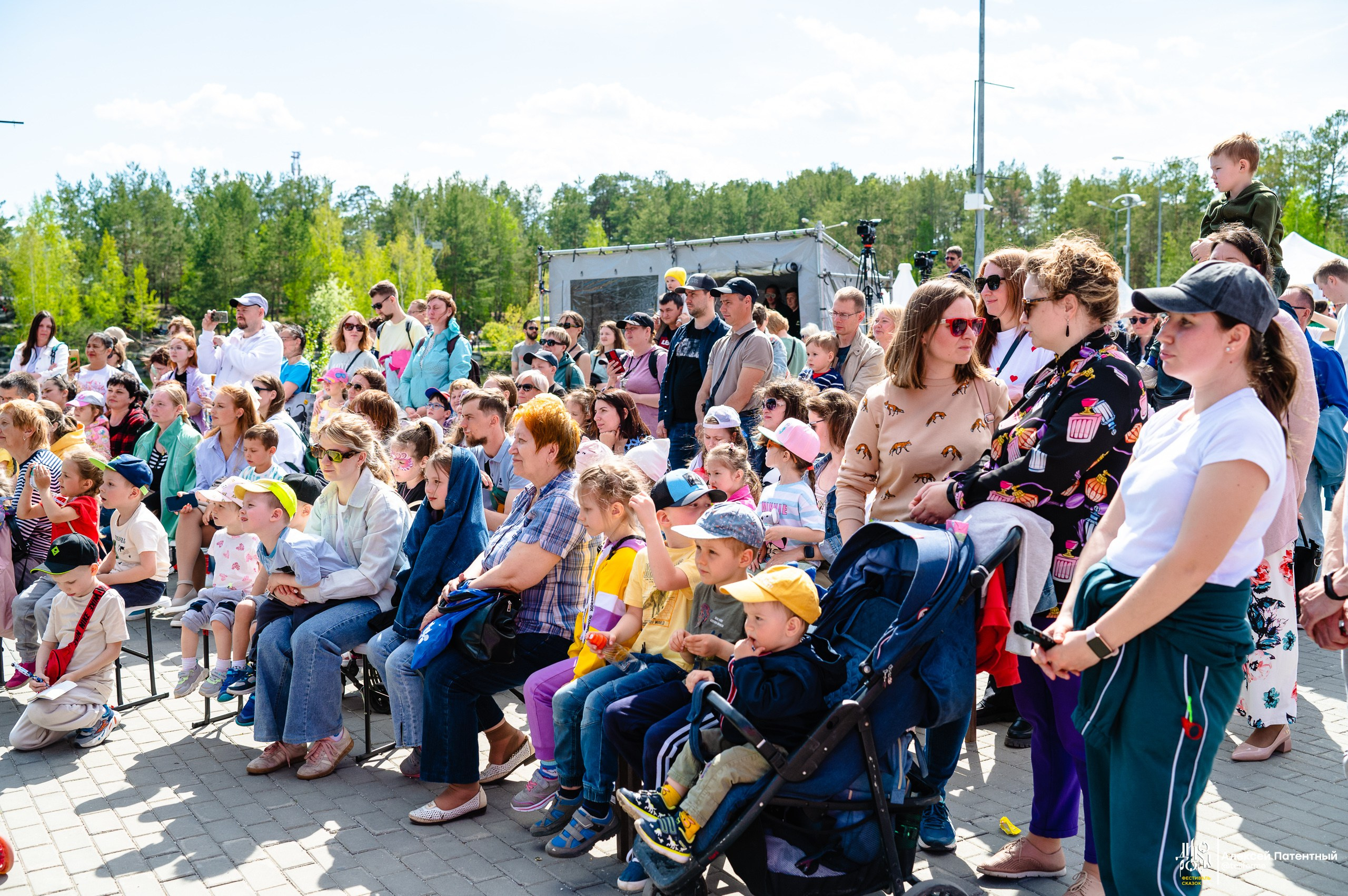 Фестиваль сказок Дикоросы. Екатеринбург. Май 2024. Репортажный и концертный фотограф Алексей Патентный в Екатеринбурге