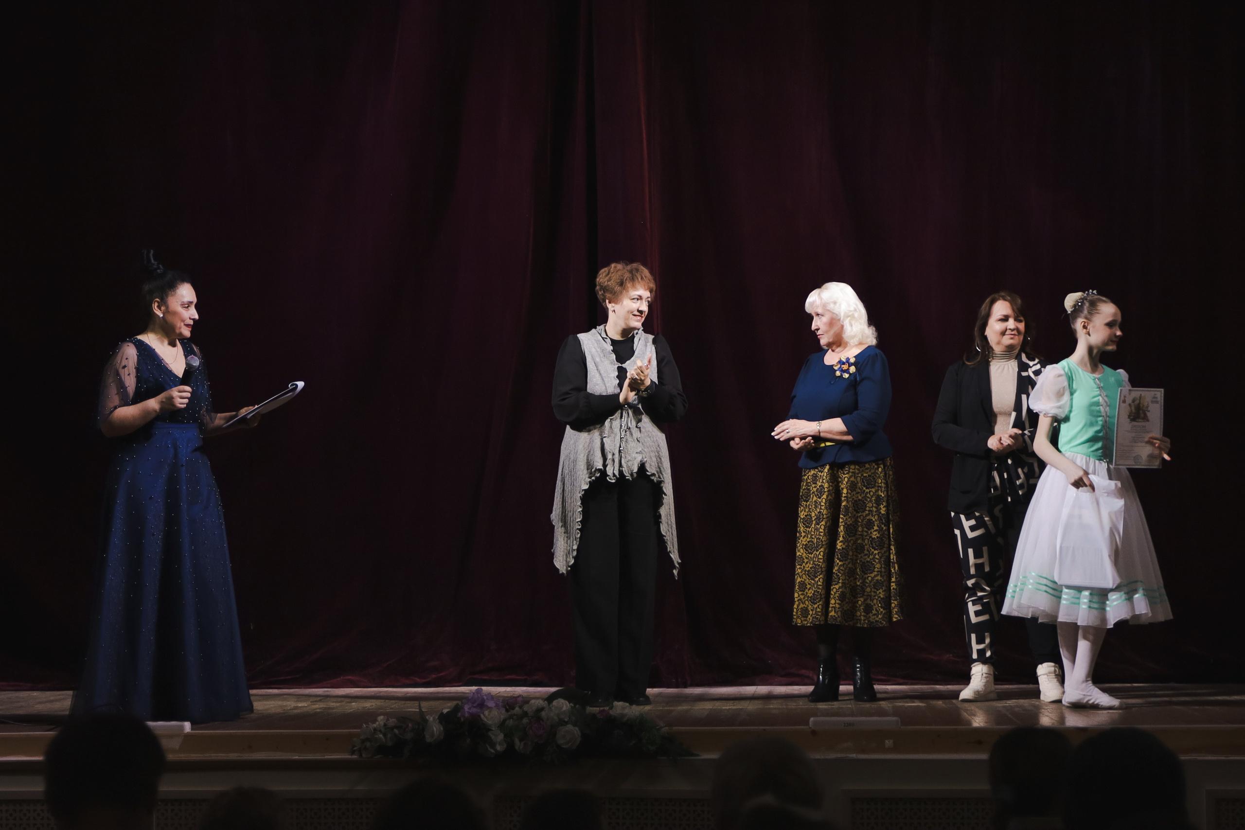 Фотоотчет с награждения стипендиатов города Липецка