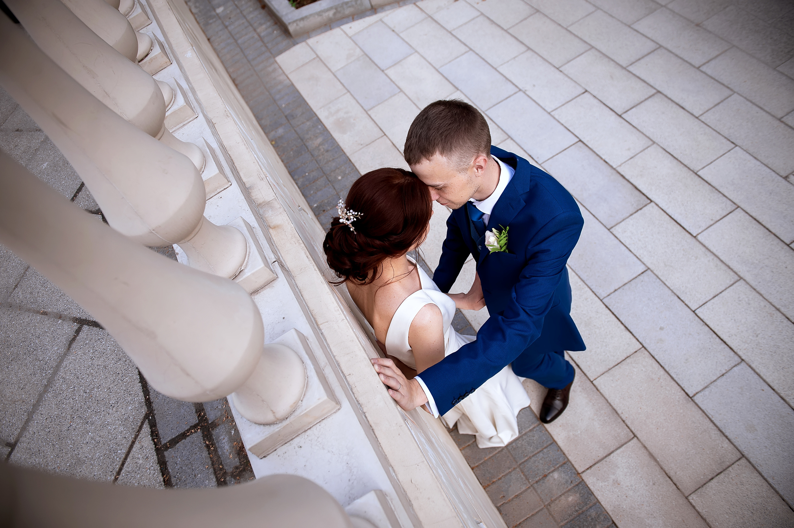 Утро невесты в Конгресс-отеле Ареал с фотосессией в парке Сад будущего. Свадебный и семейный фотограф Виктория Носачёва. Щелково, Москва и МО