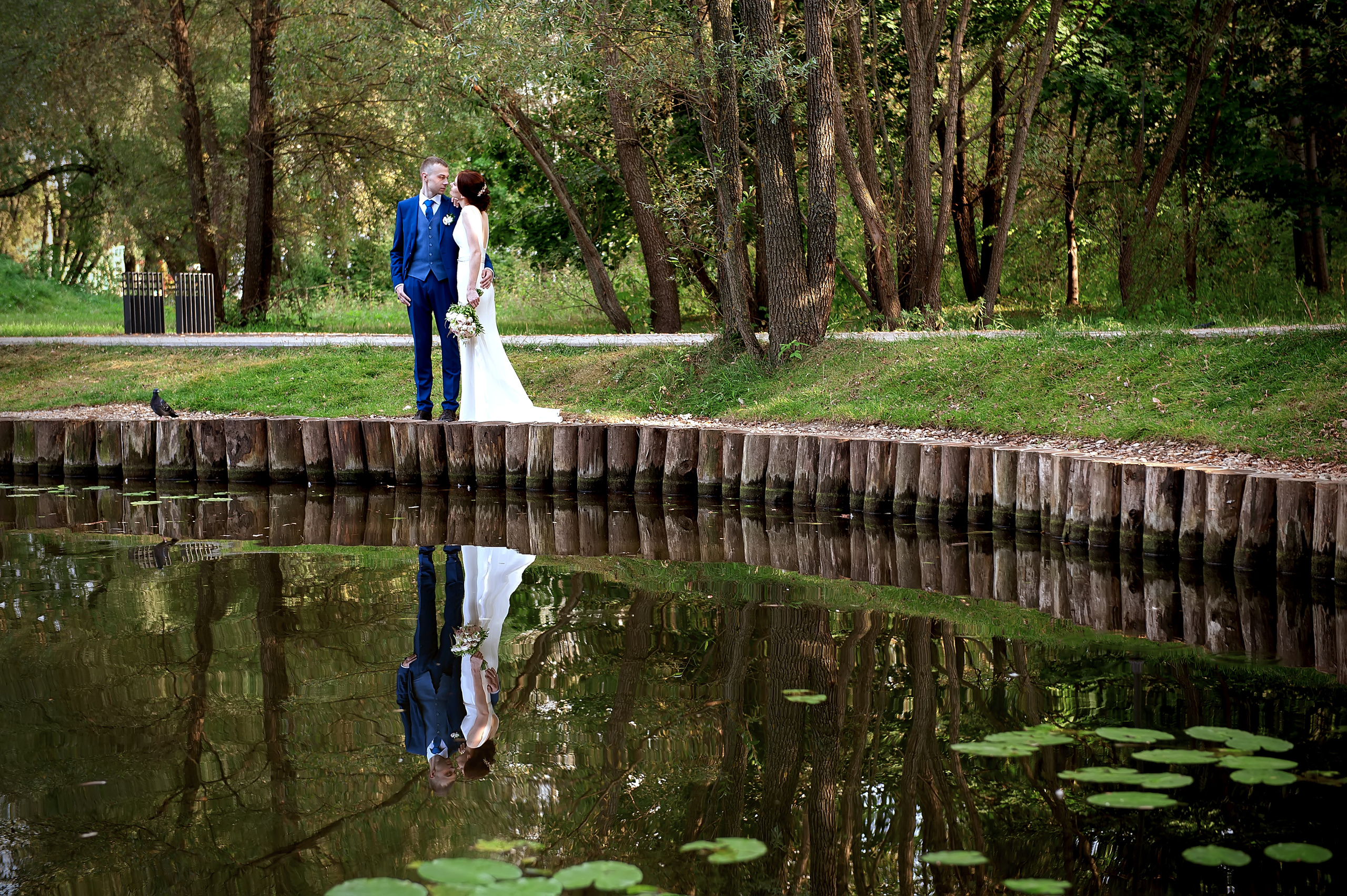 Утро невесты в Конгресс-отеле Ареал с фотосессией в парке Сад будущего. Свадебный и семейный фотограф Виктория Носачёва. Щелково, Москва и МО