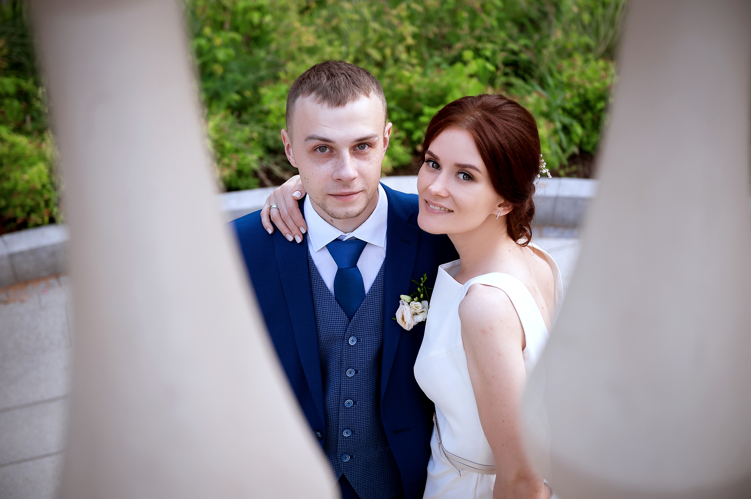 Утро невесты в Конгресс-отеле Ареал с фотосессией в парке Сад будущего. Свадебный и семейный фотограф Виктория Носачёва. Щелково, Москва и МО