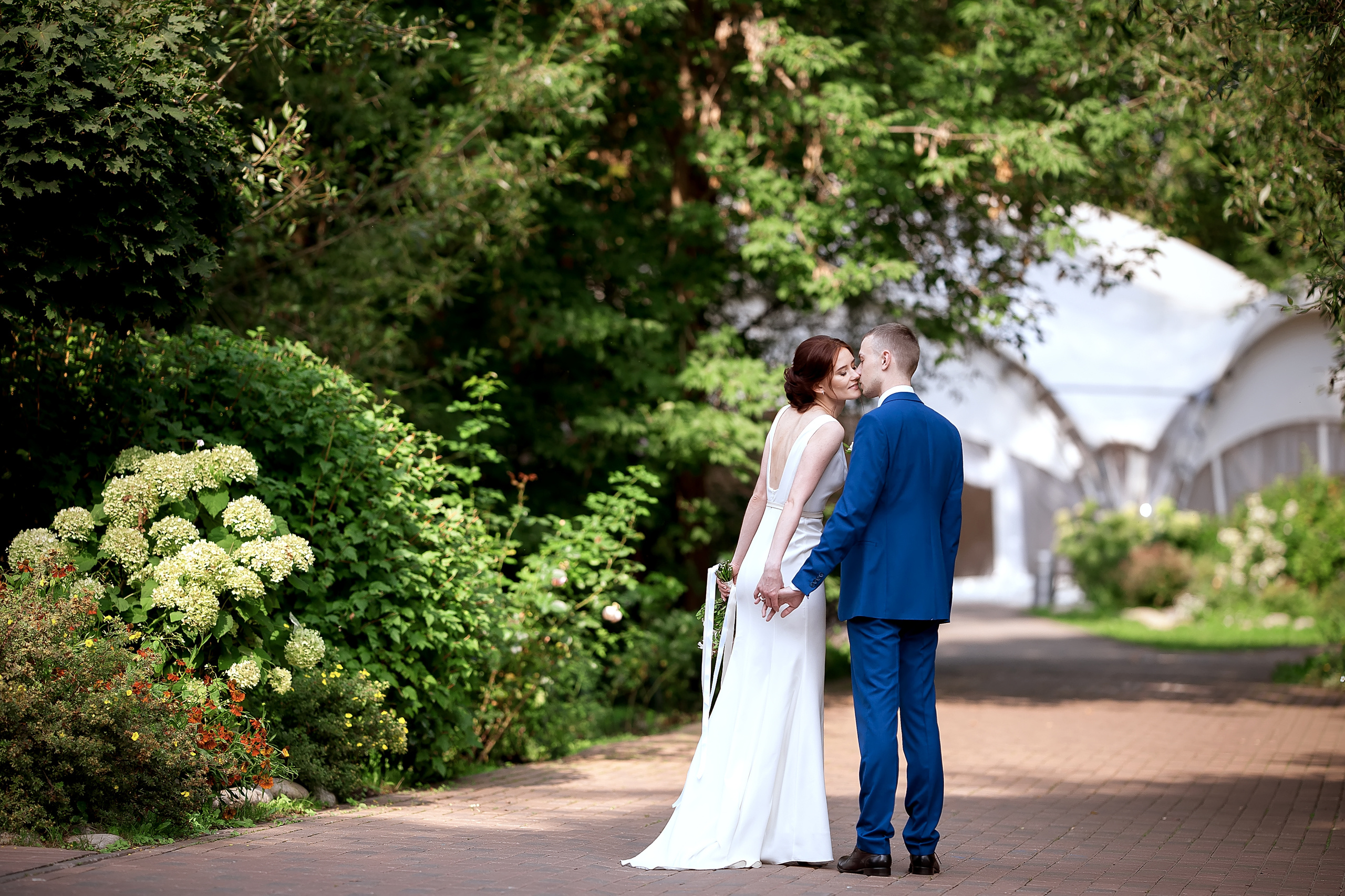 Свадебная фотосессия в конгресс-отеле "Ареал".