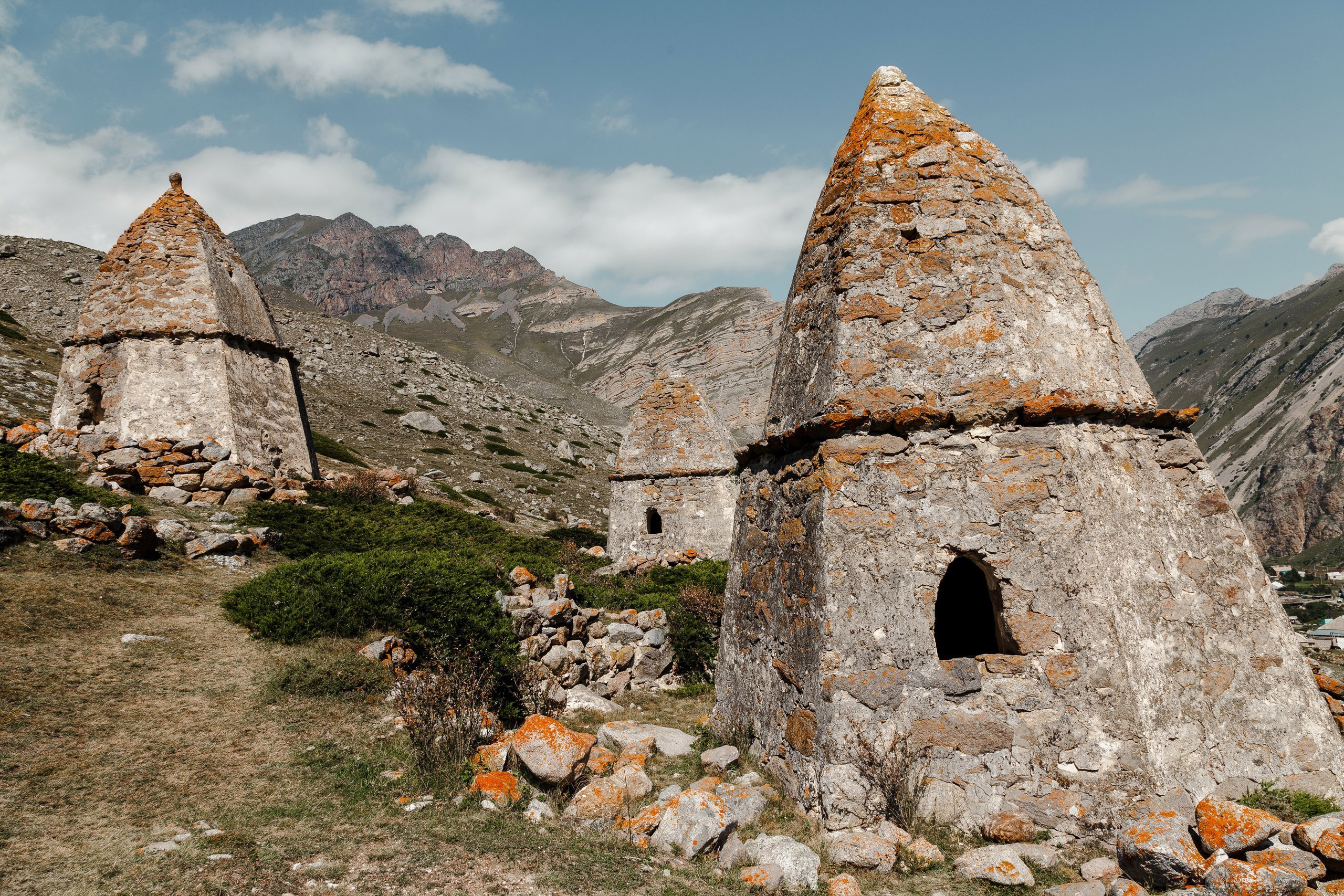 Пейзаж, природа, путешествие, воздух, красивые пейзажи прогулки,  travel-фотография, путешествующий фотограф, Россия, горы, Чегем, Кабардино балкария, горный пейзаж, город мертвых