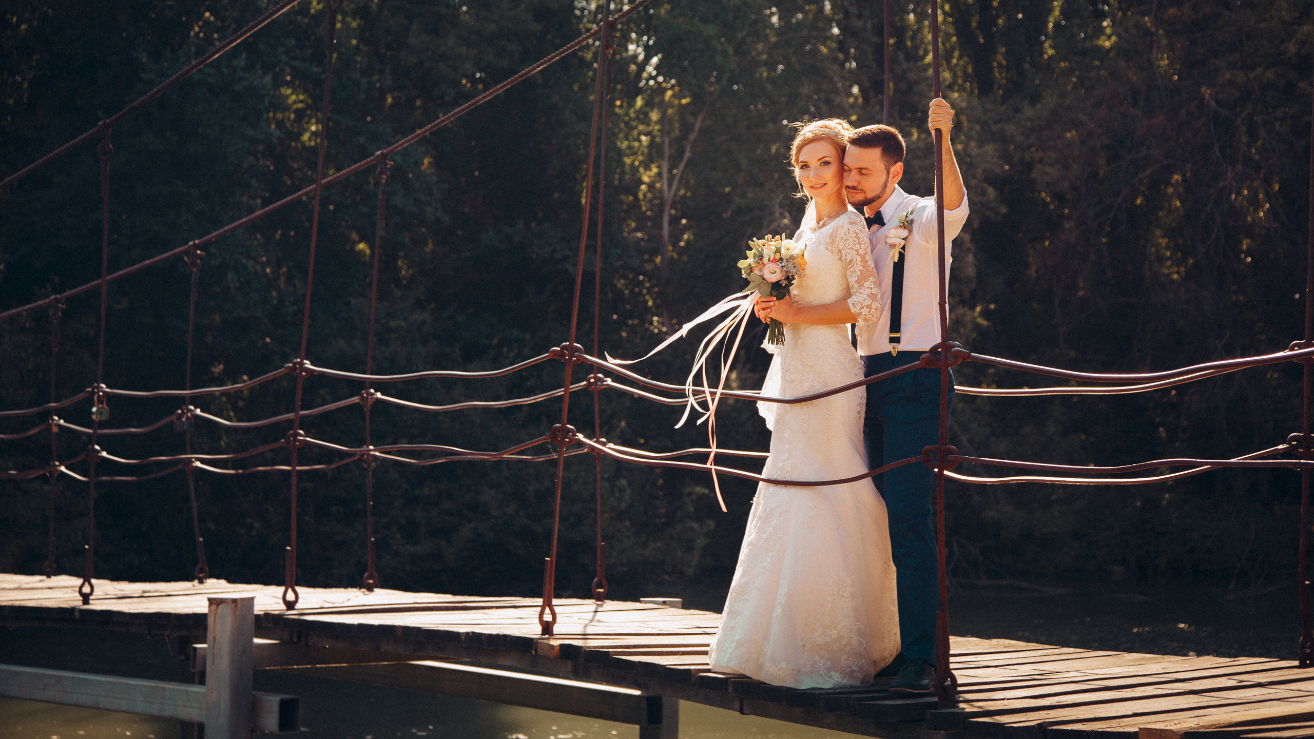 Свадебный фотограф в Краснодаре. Свадебные фотосессии. Love-story. Молодожены. Свадьба. Молодежены на мосту