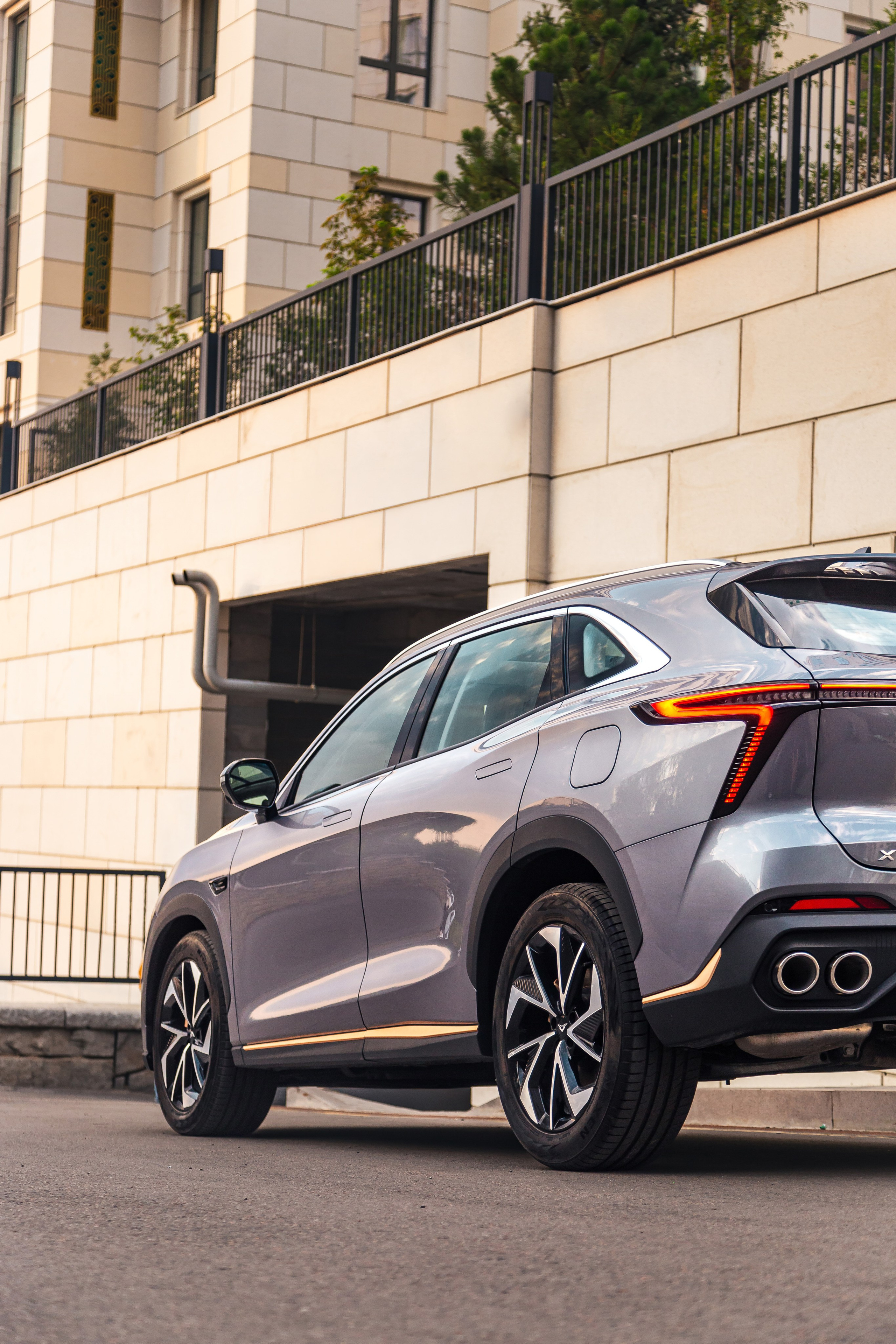 KAIYI X7. Рекламный и портретный фотограф в Алматы — Серекпаев Танирхан