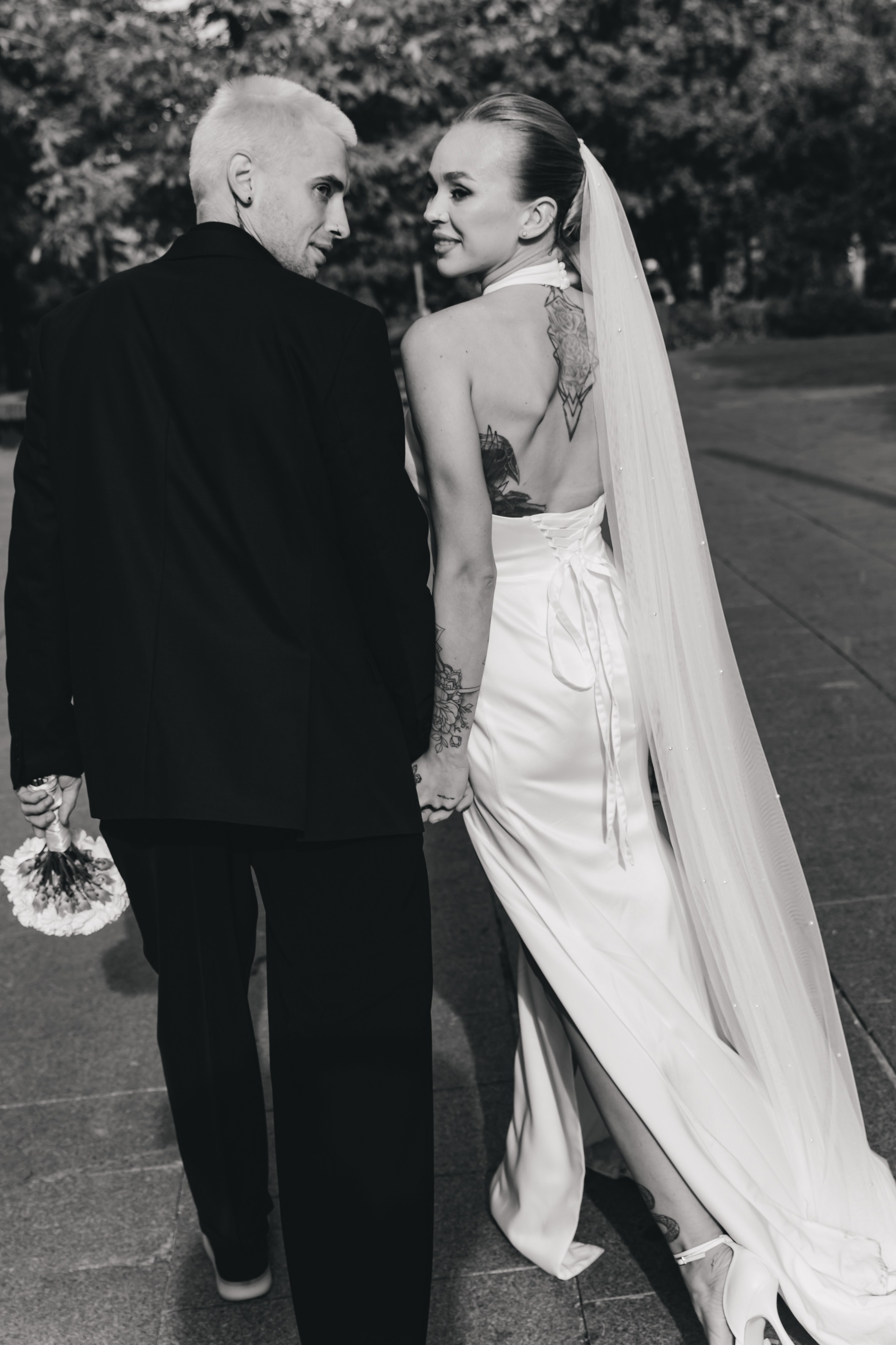 Свадебная съёмка Игорь и Василиса, регистрация гостиница Покровская, Таганский ЗАГС, прогулка ул. Таганская. Фотограф и свадебный фотограф в Москве