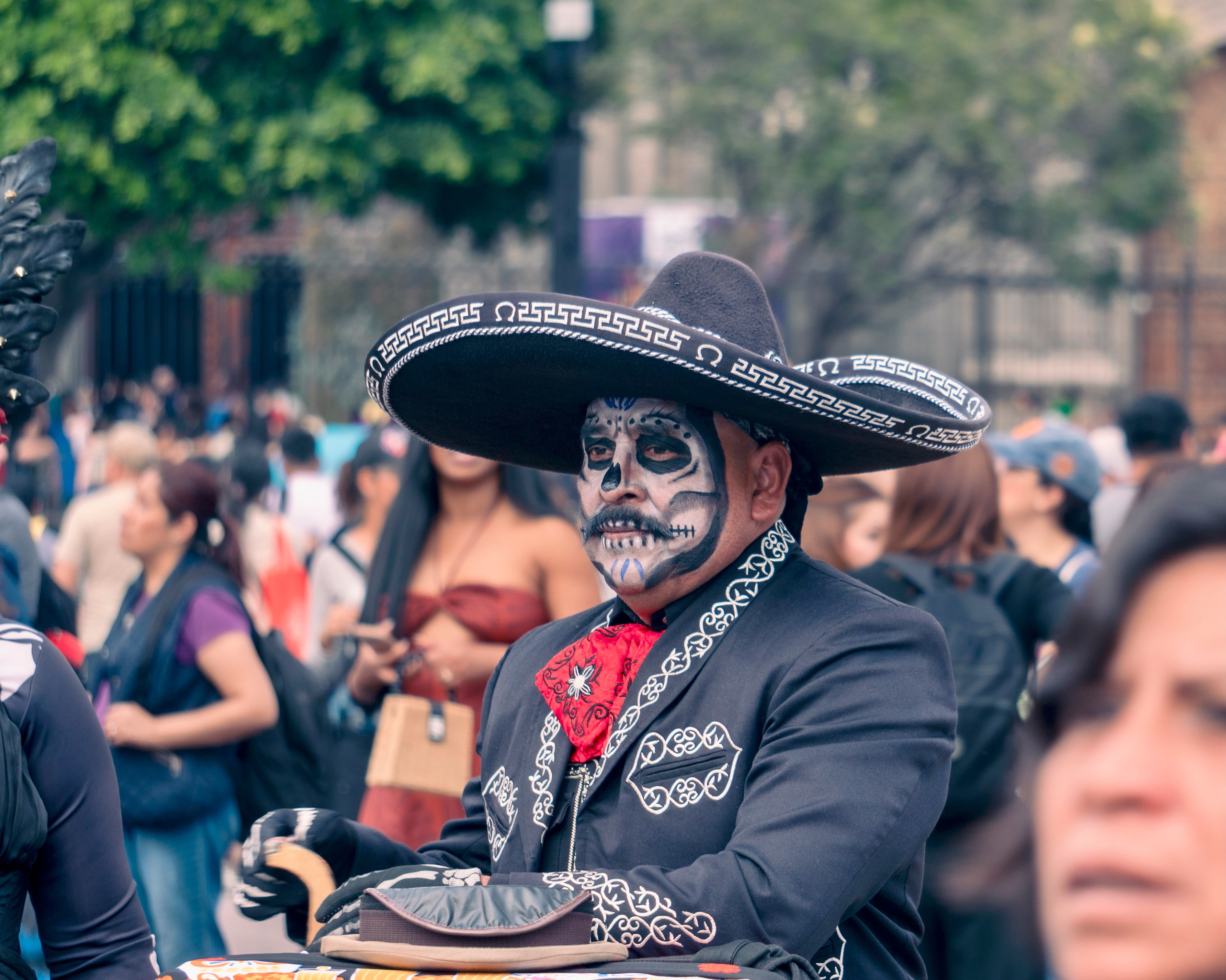 Day of the Dead. Ofrenda & Parade. CDMX Photography | Alex Klenin| Portrait & Event Photographer