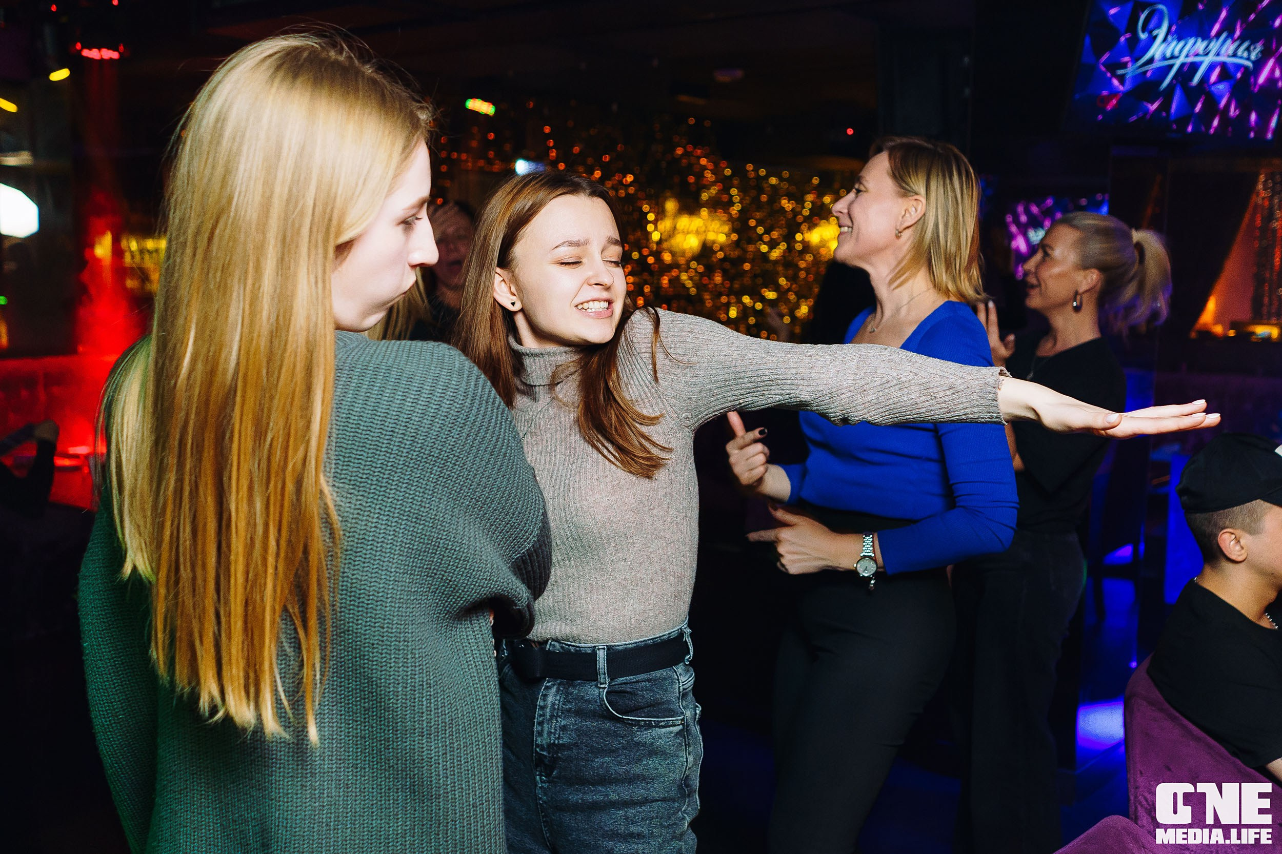 Фоторепортаж из караоке-клуба Эйфория. One Media Life: фоторепортажи, фотоотчеты с мероприятий и заведений