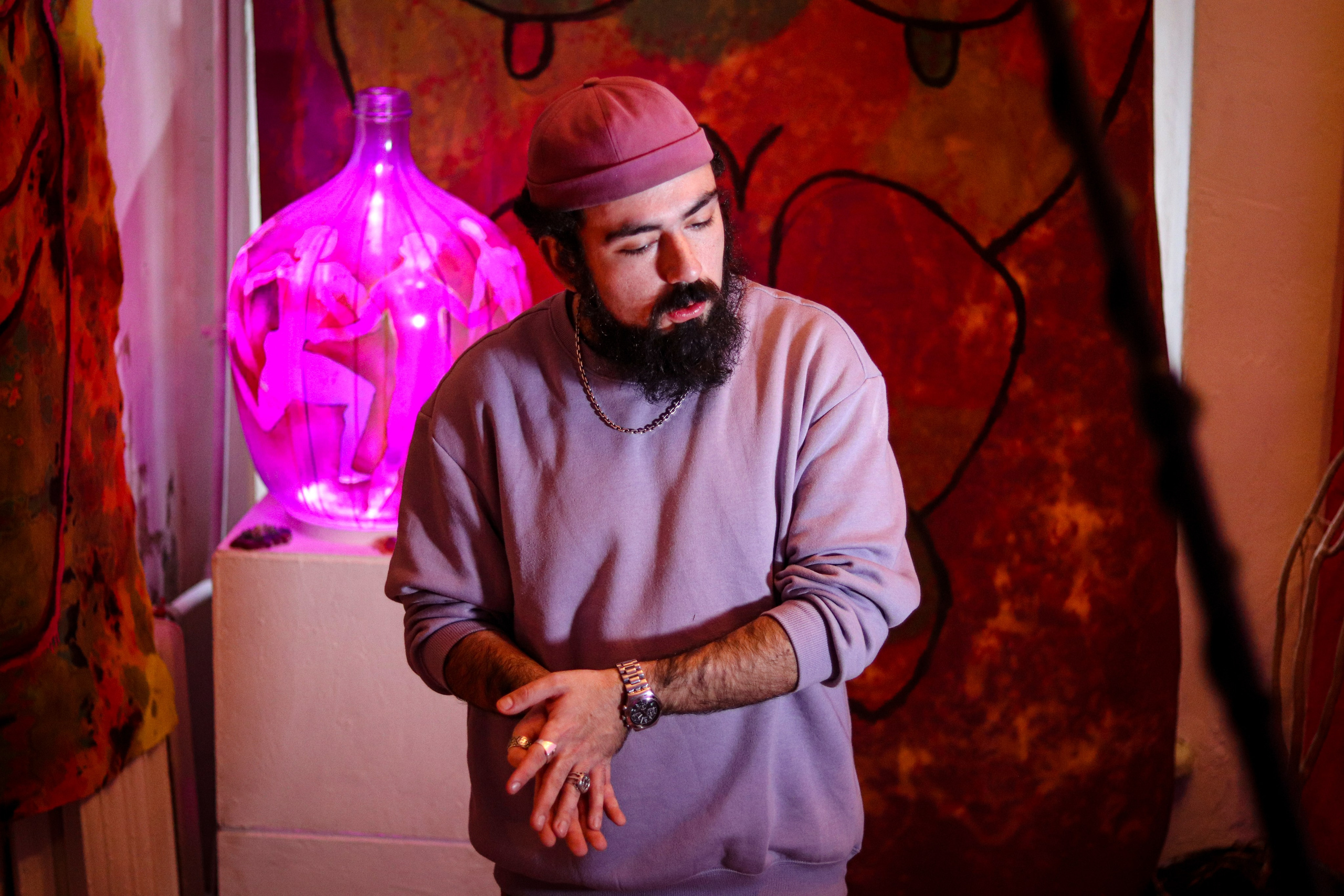 Выставка Алима Юсупова в квартире «Мира». Ивентный фотограф в Санкт-Петербурге Олег Комков