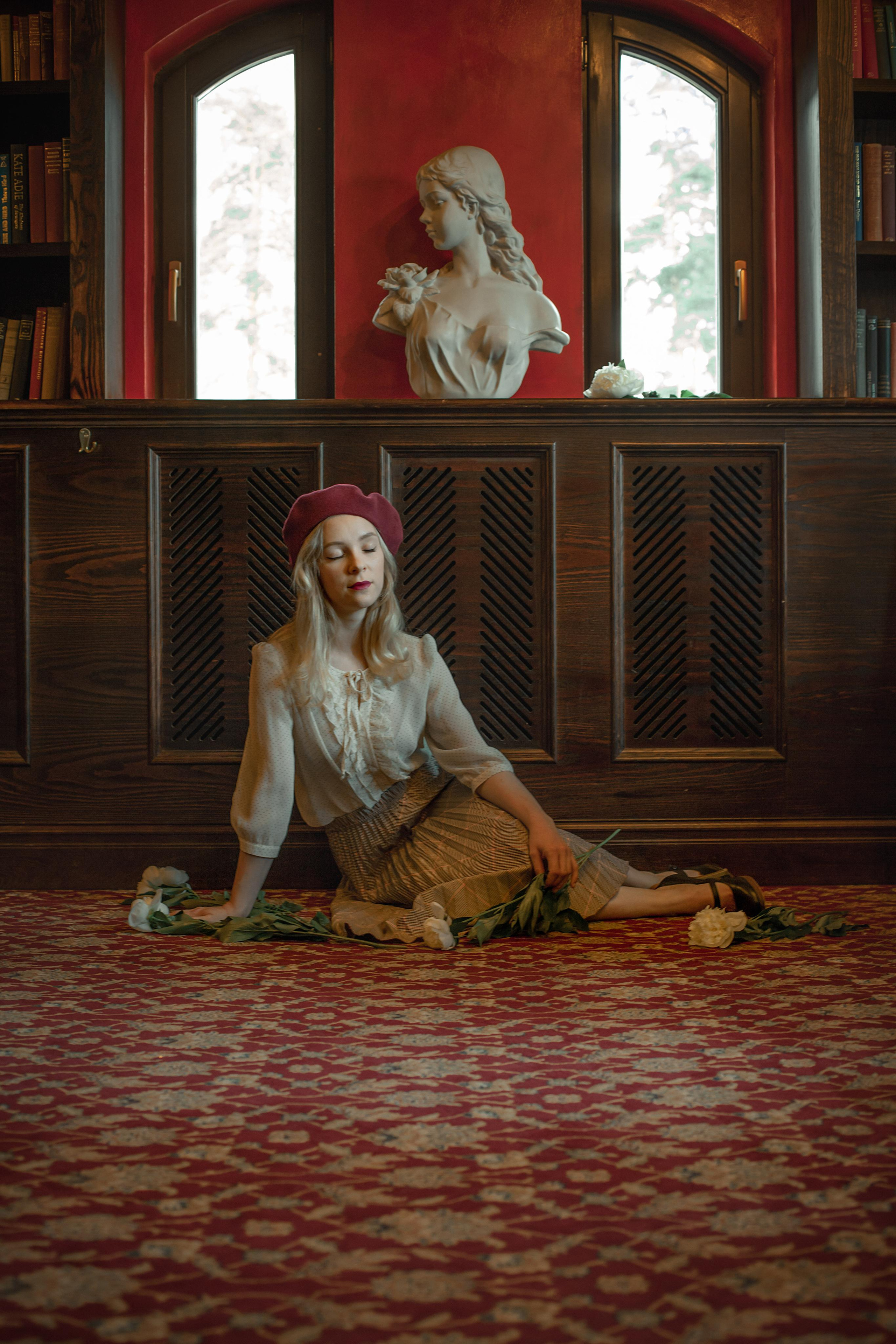 Detective story. Настя Арзуманова, фотограф