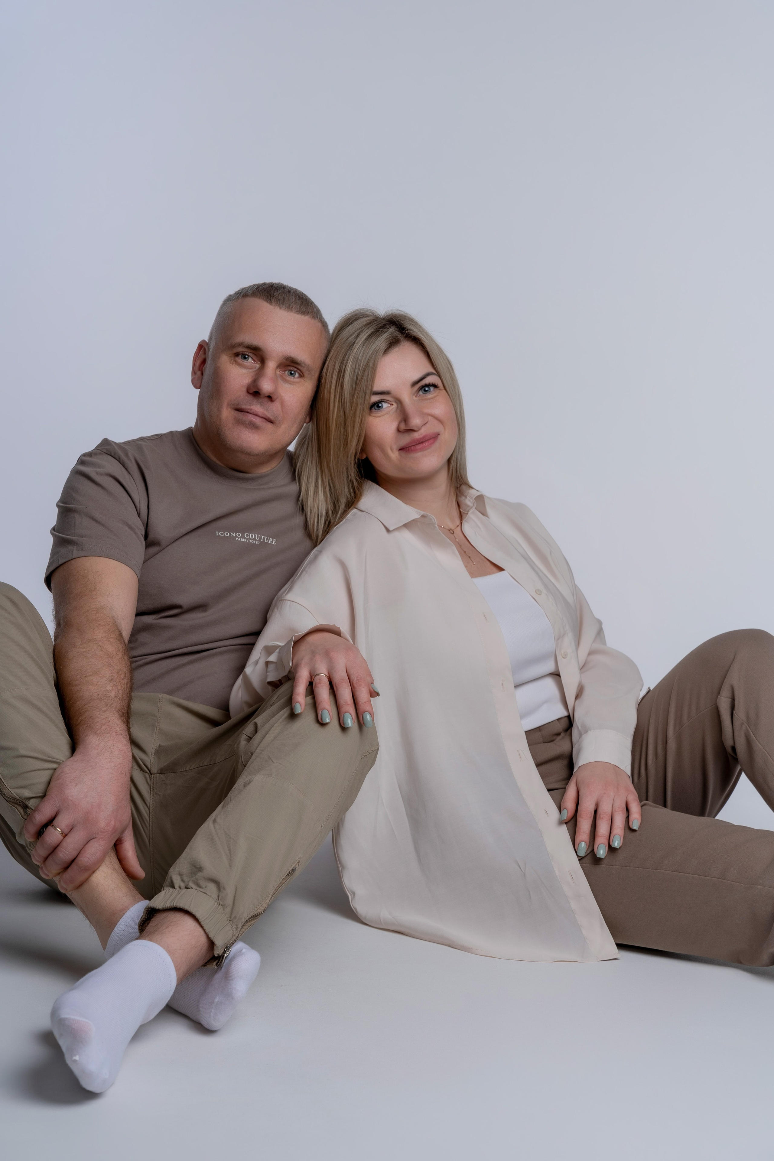 Семейные фотосессии на циклораме.Белом фоне. Профессиональный фотограф Ковалева Олеся