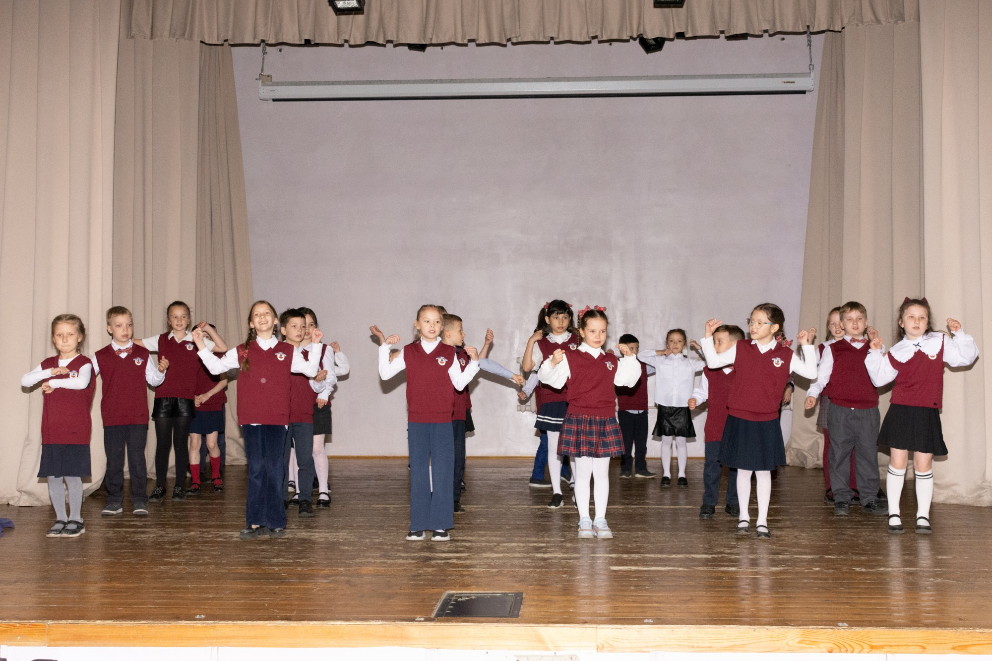 Выпуск первого класса (Гимназия 1). Фотограф Максим Буряк