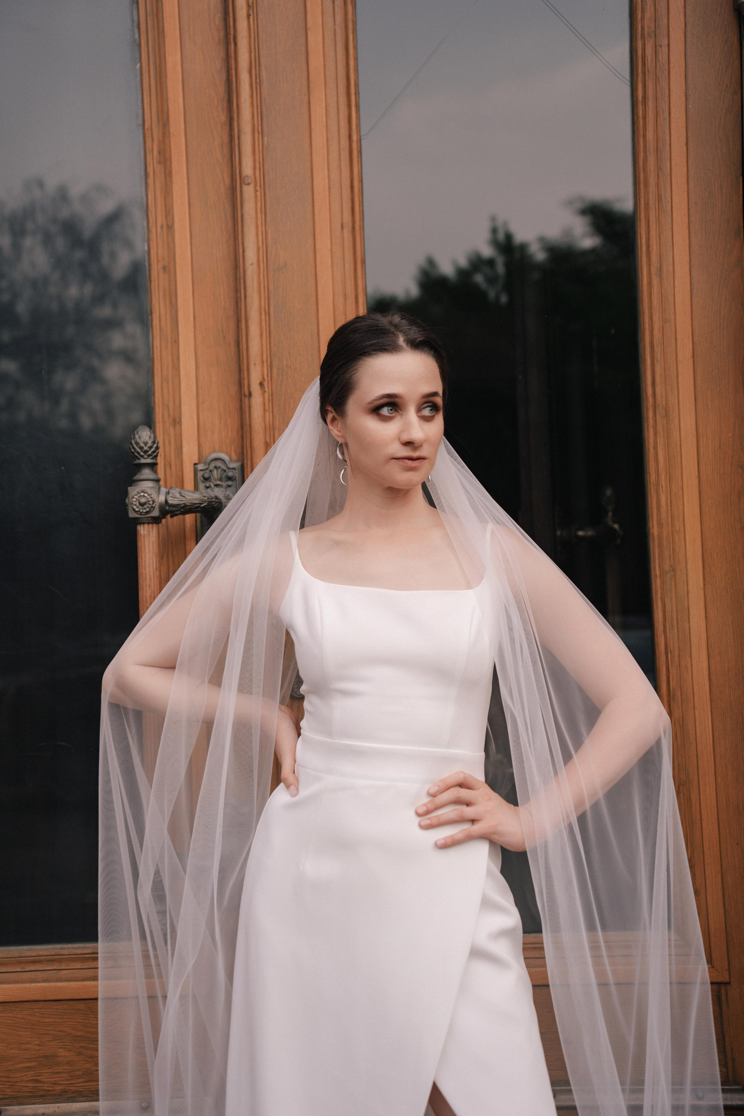 Свадебная прогулка по улочнам рядом с Высоткой на Котельнической набережной