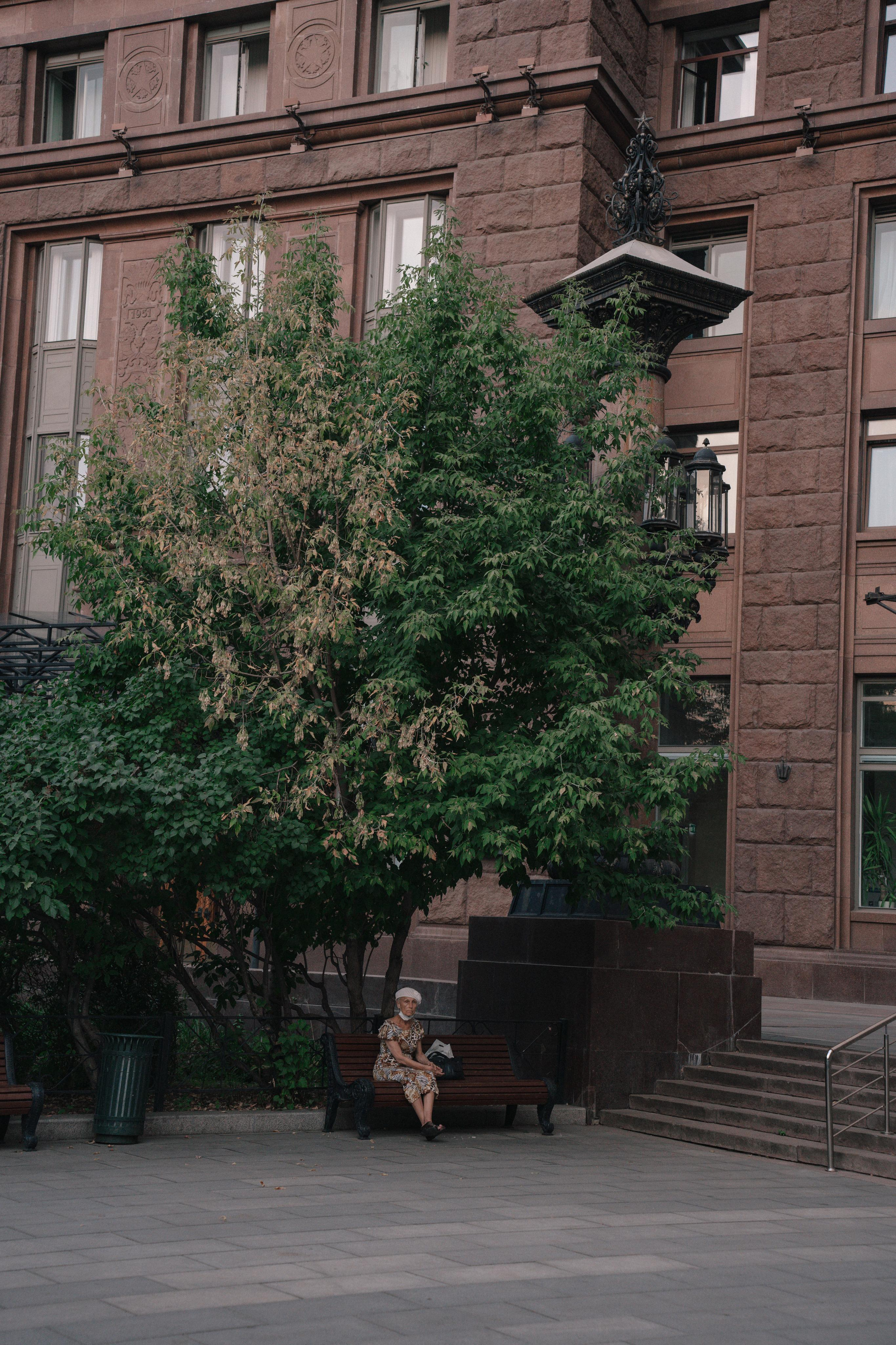 Свадебная прогулка по улочнам рядом с Высоткой на Котельнической набережной