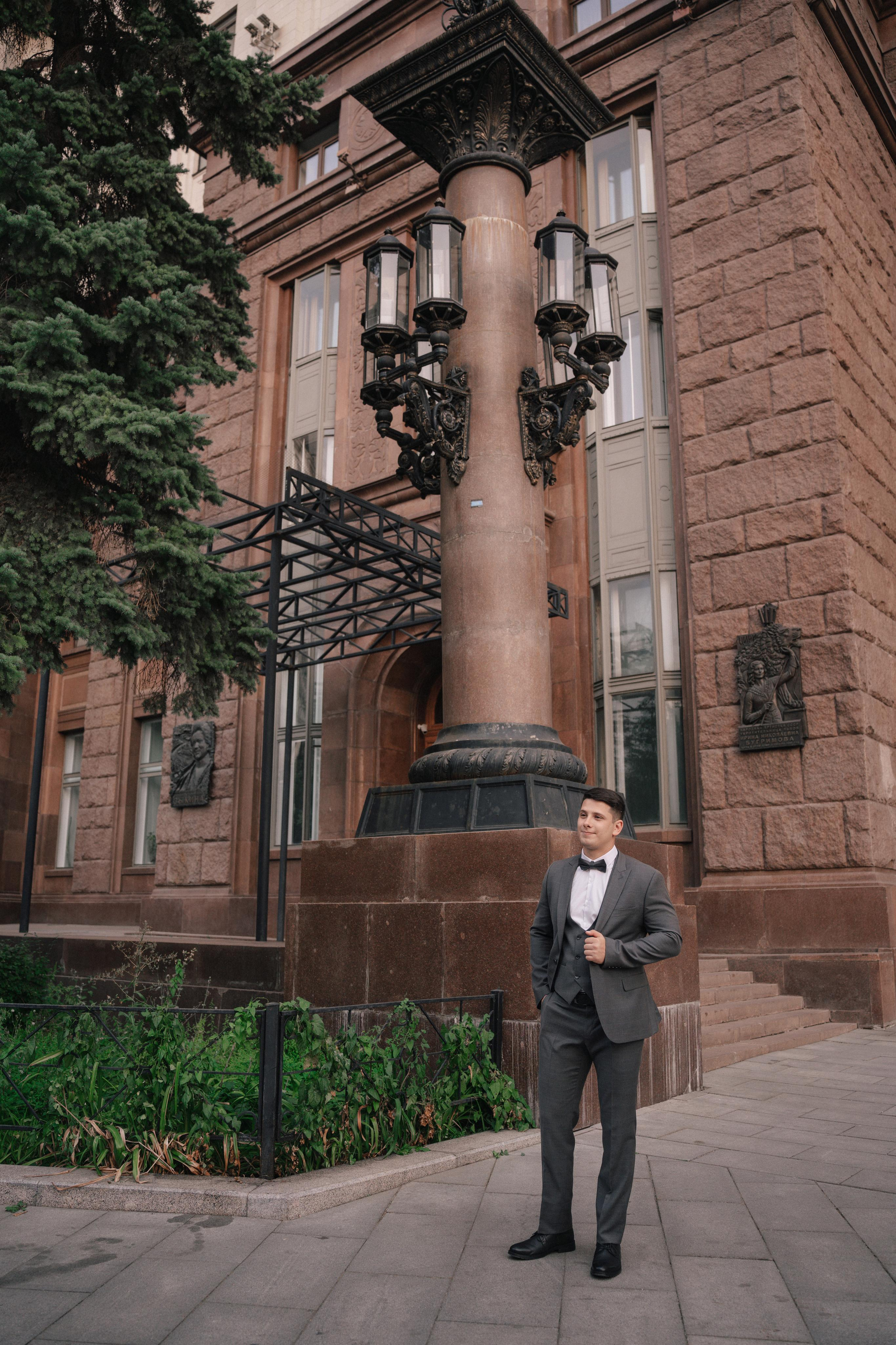 Свадебная прогулка по улочнам рядом с Высоткой на Котельнической набережной