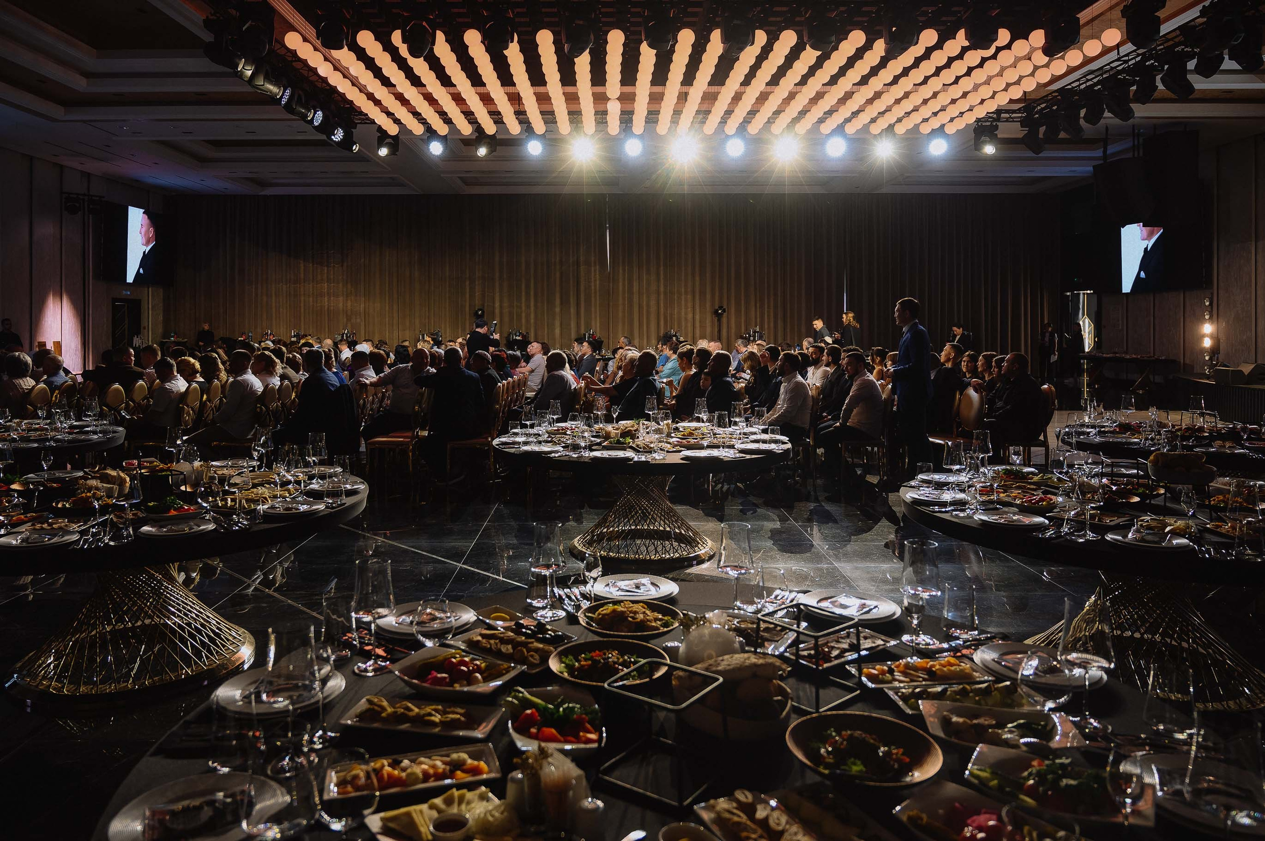 Национальная свадьба в Marshal Grand Hall. Евгений Нисковских — свадебный и репортажный фотограф в Тюмени