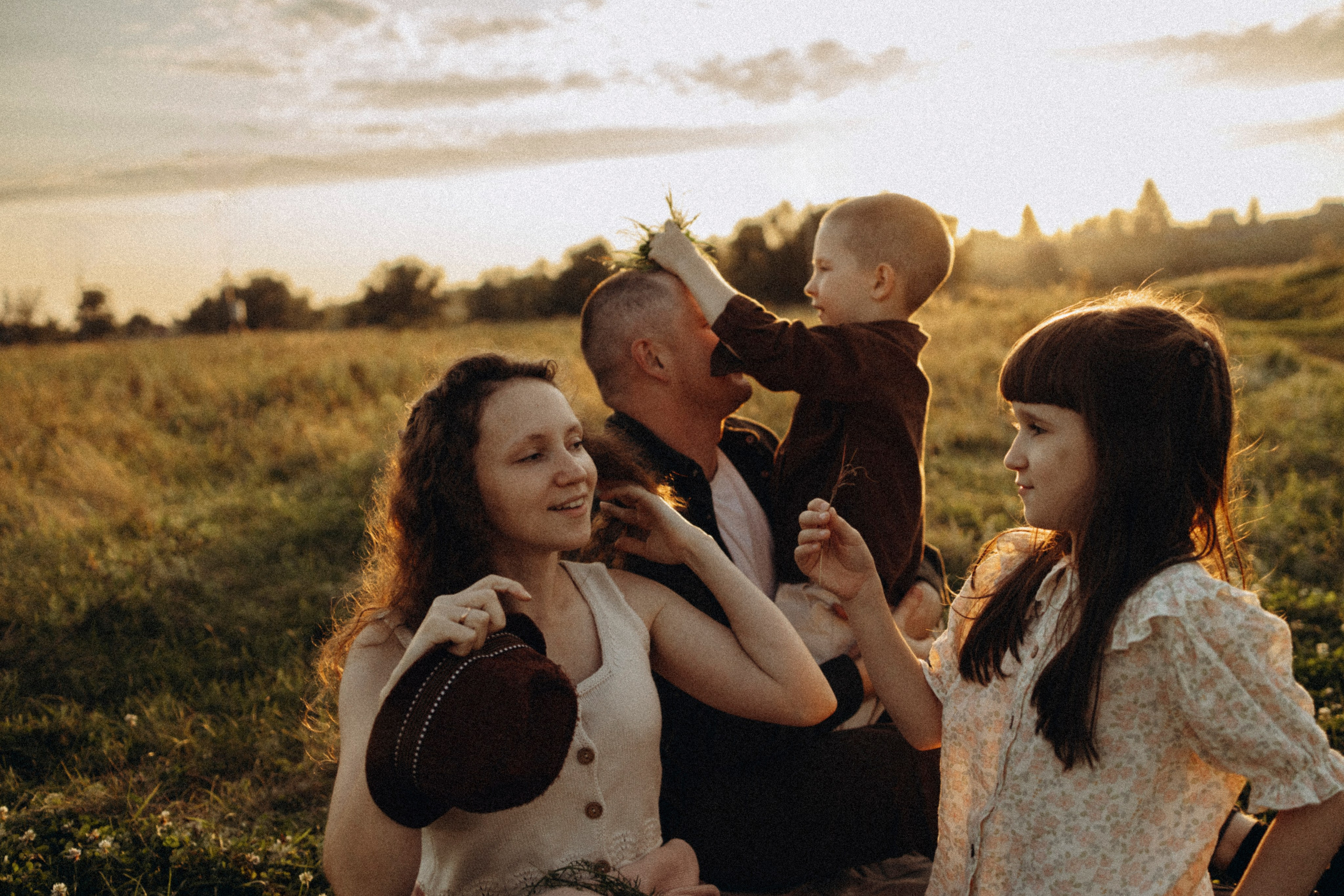 Золотой вечер. Lifestyle семейный и детский фотограф в Омске Иванова Екатерина